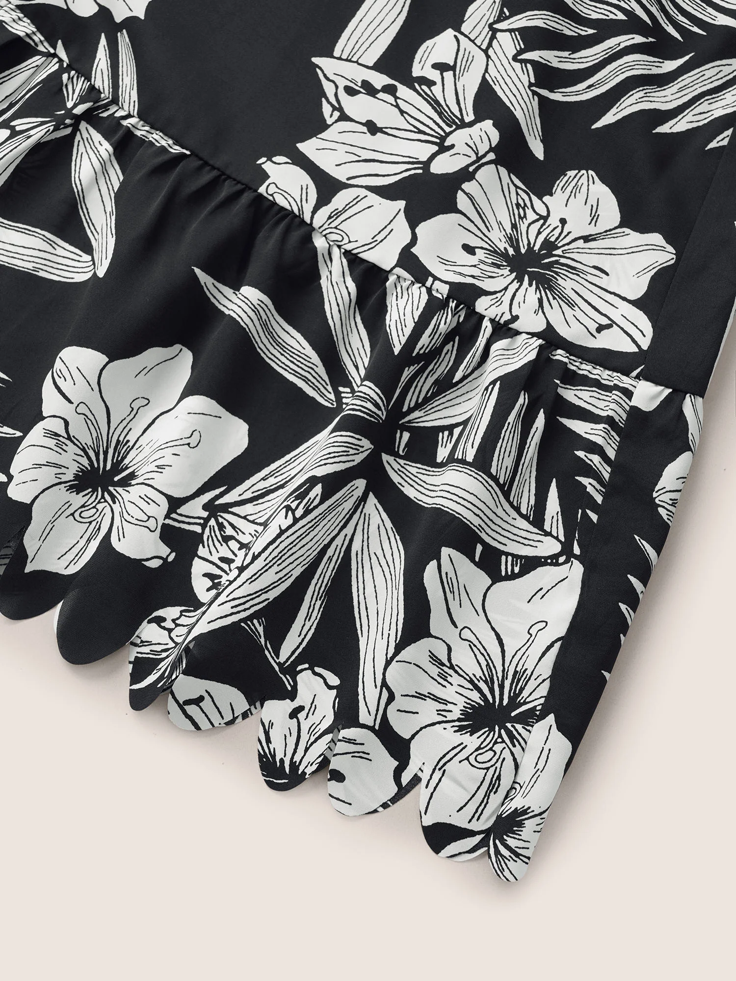 Floral Print Tie Neck Scalloped Trim Dress - Image 5
