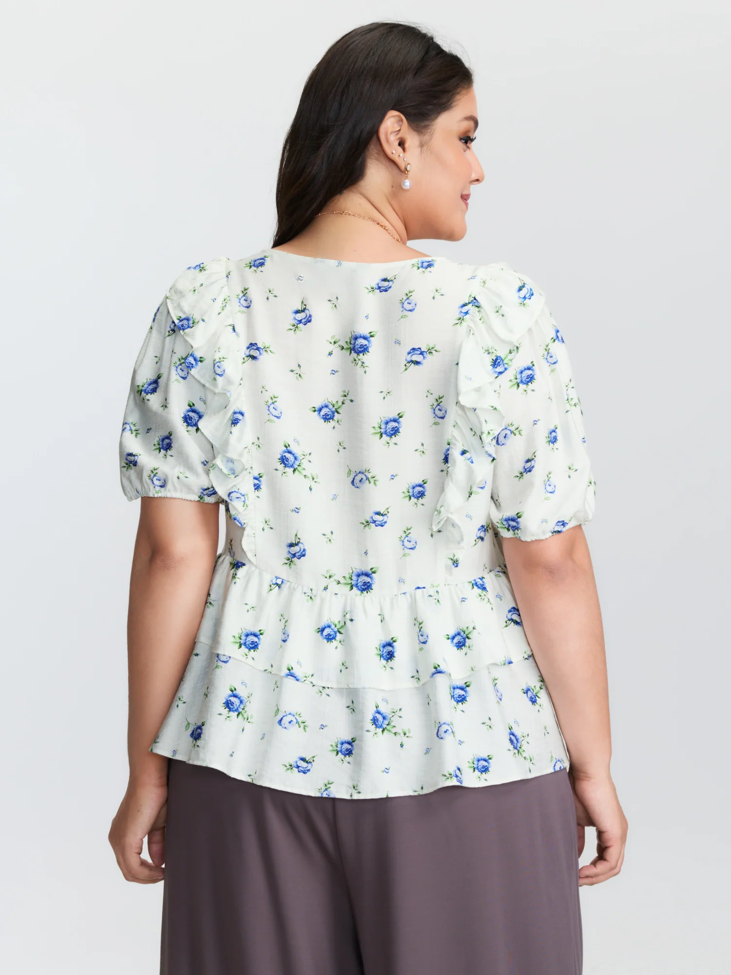 Floral Print Tiered V-Neck Blouse - Image 4
