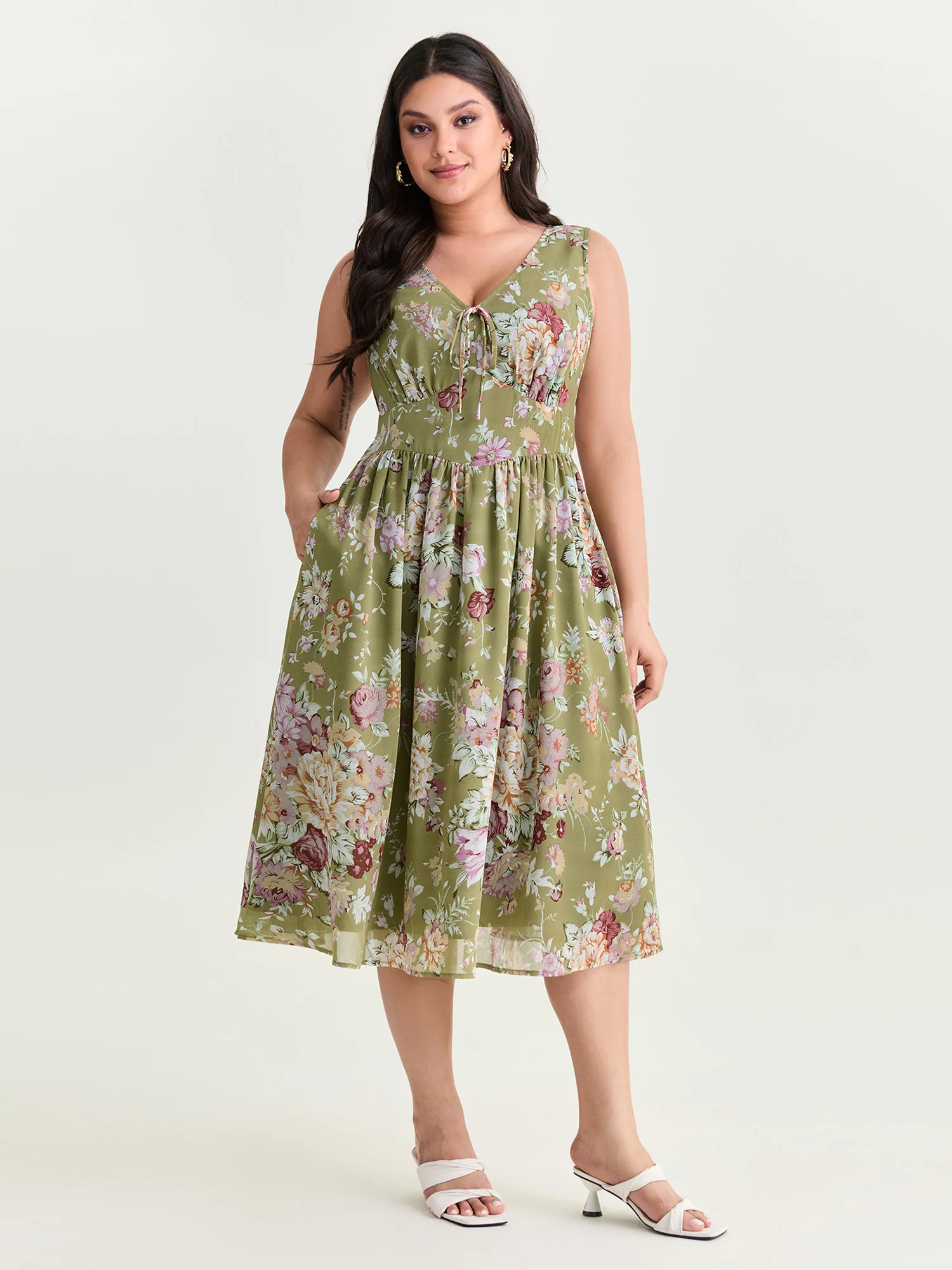 Floral Print Triangular Waist Midi Dress - Image 3