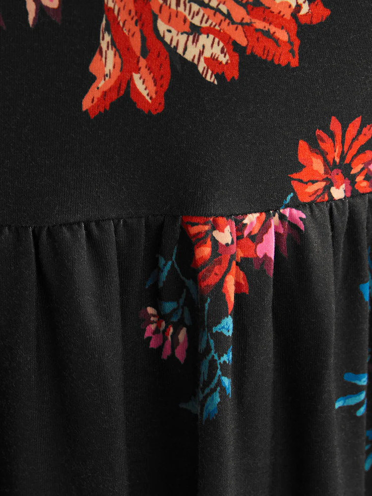 Floral Print V Neck Pocket Flutter Hem Dress Without Belt - Image 4