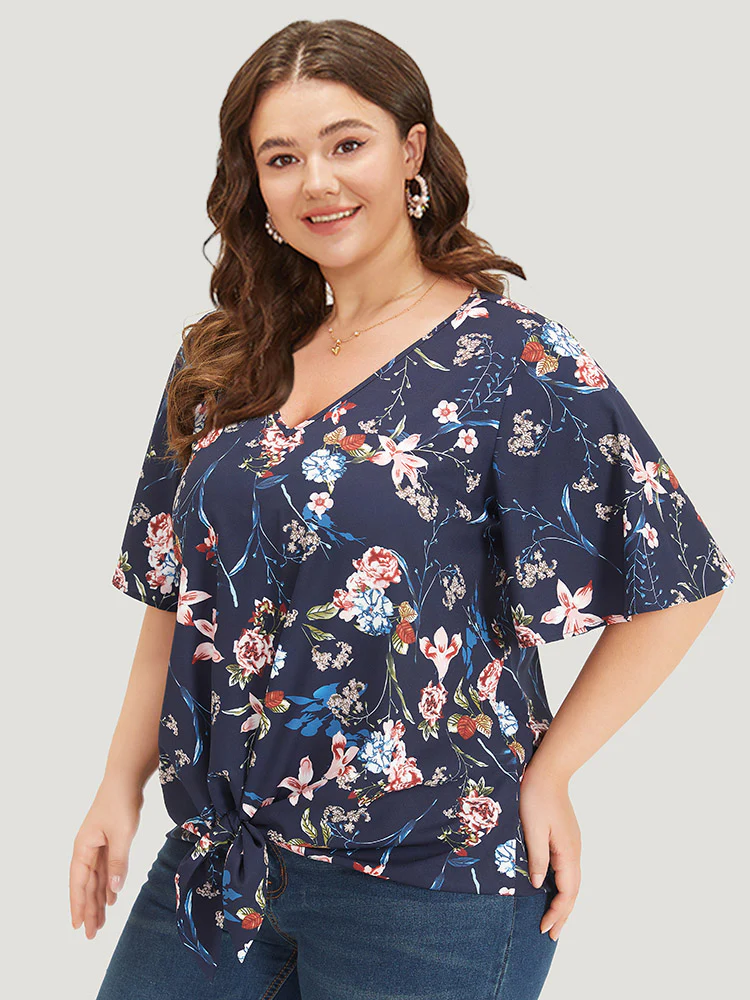 Floral Print V Neck Ruffle Sleeve Twist Hem Blouse - Image 3