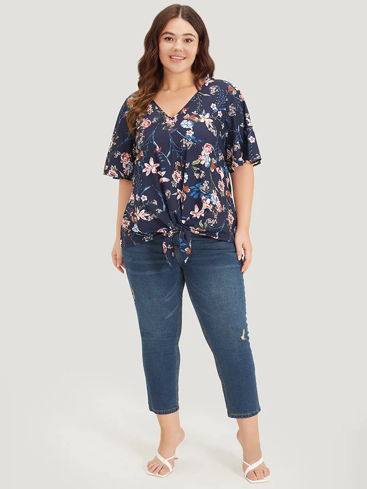 Floral Print V Neck Ruffle Sleeve Twist Hem Blouse - Image 4