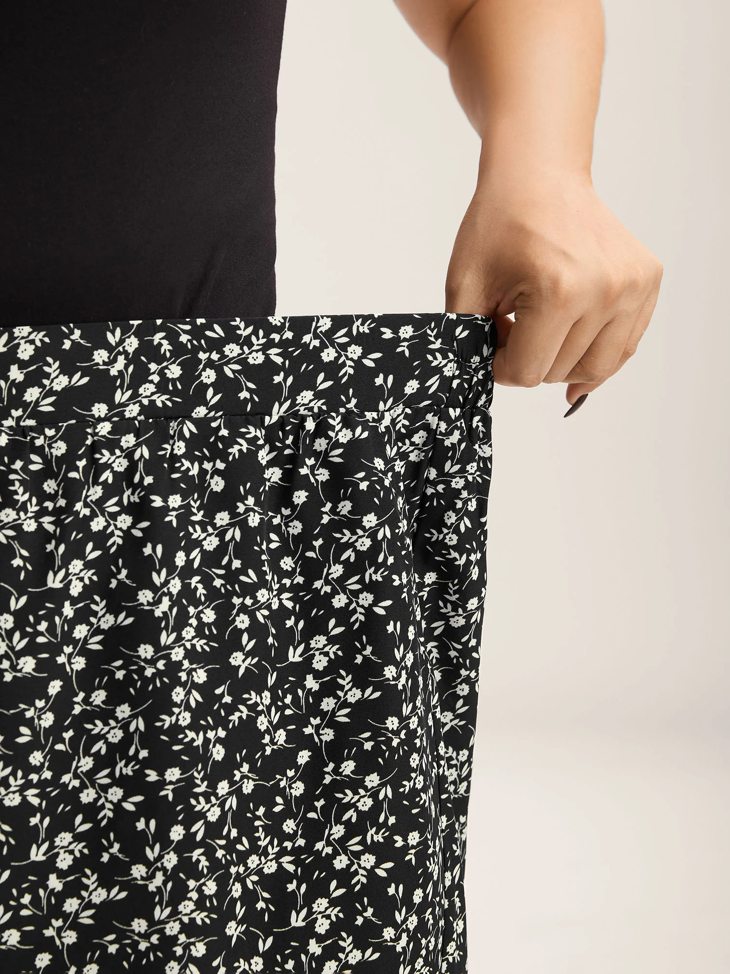 Floral Print Wide-Leg Shorts - Image 3