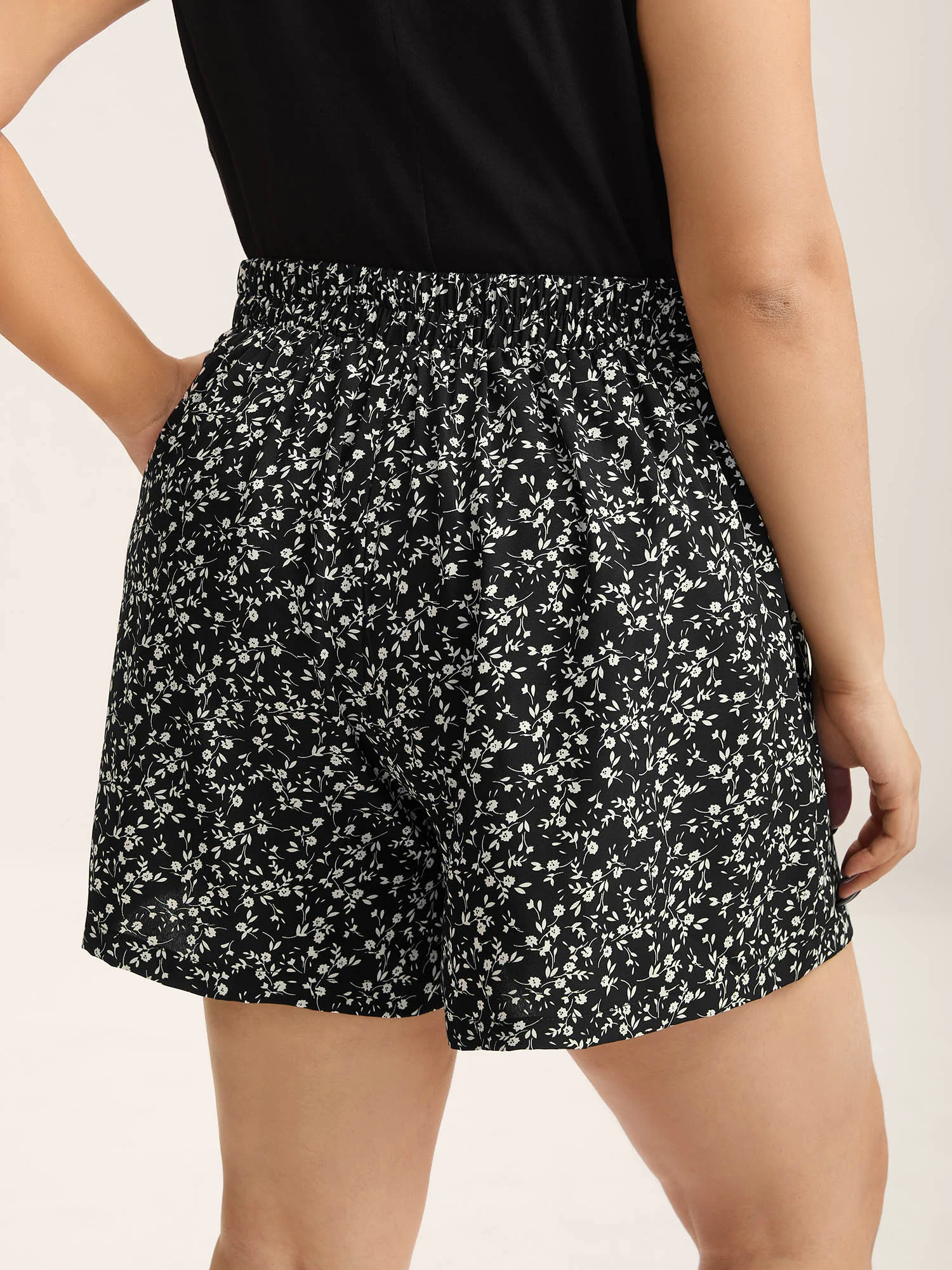 Floral Print Wide-Leg Shorts - Image 5