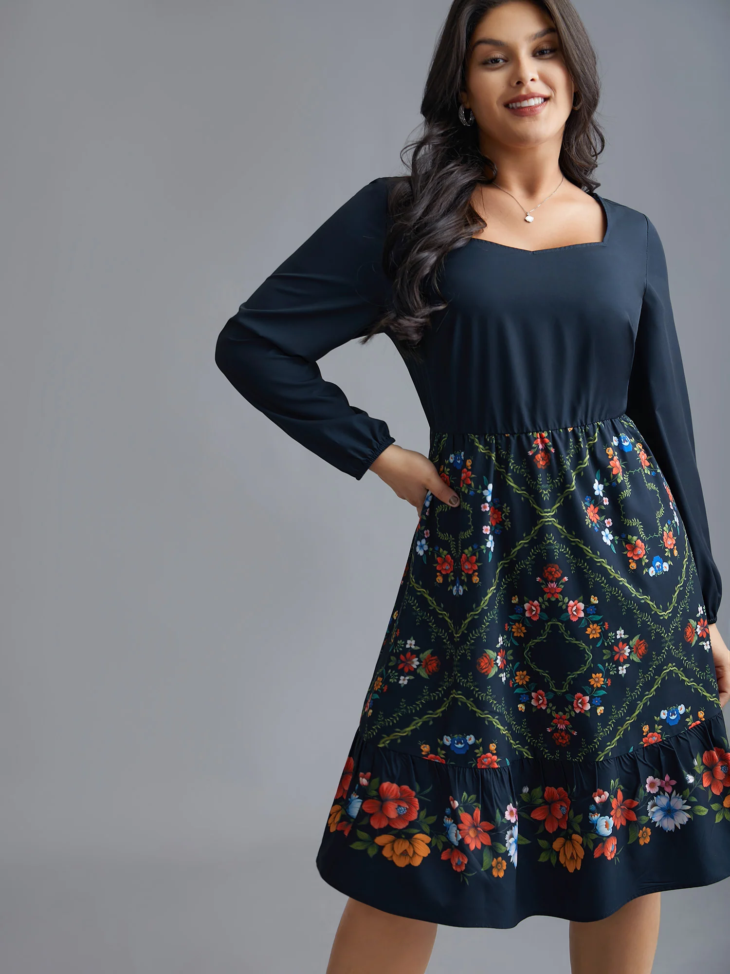 Floral Printed Heart neckline Lantern Sleeve Dress - Image 2