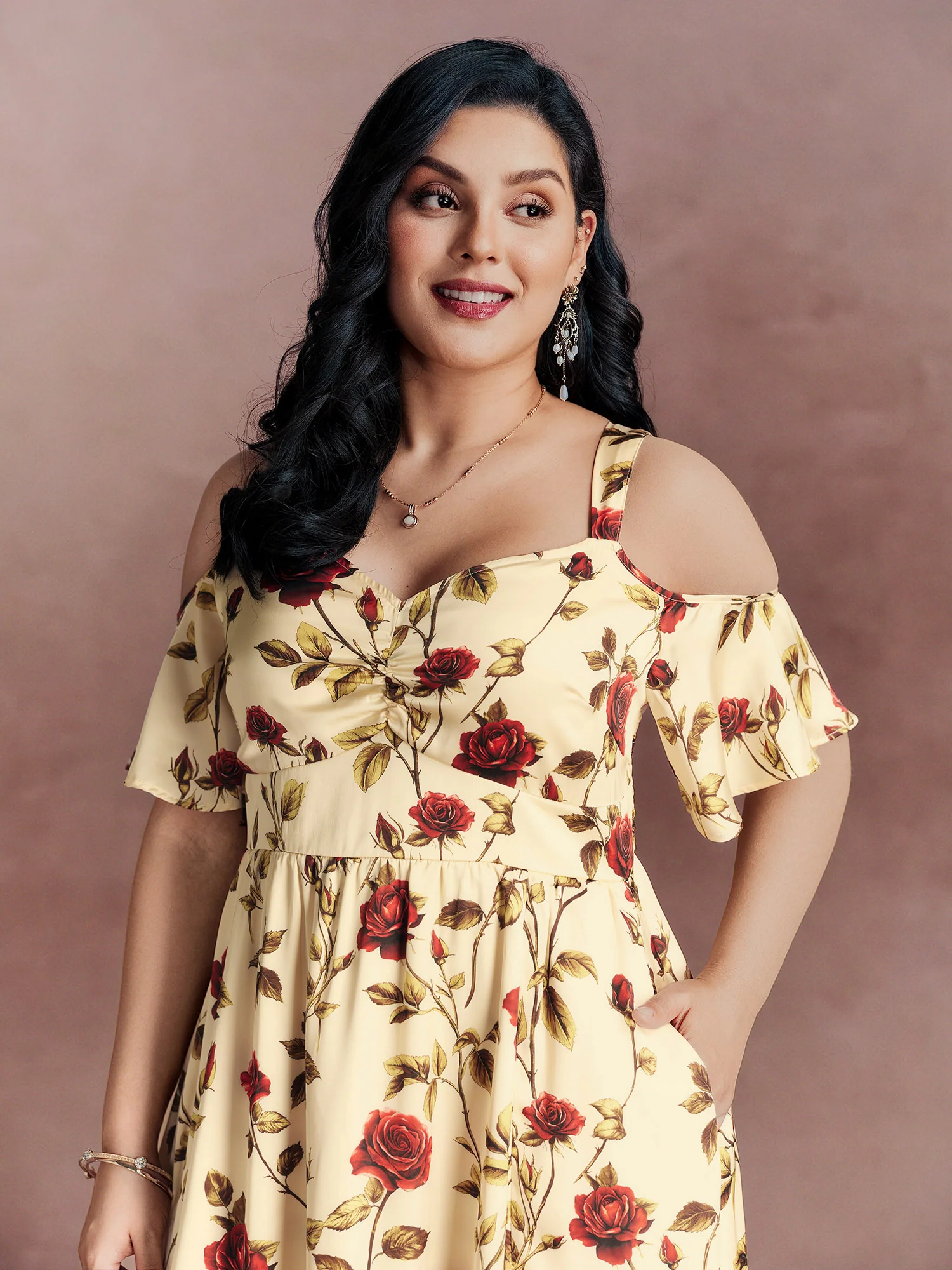 Floral Romance Cut-Out Shoulder Shirred Midi Dress - Image 2