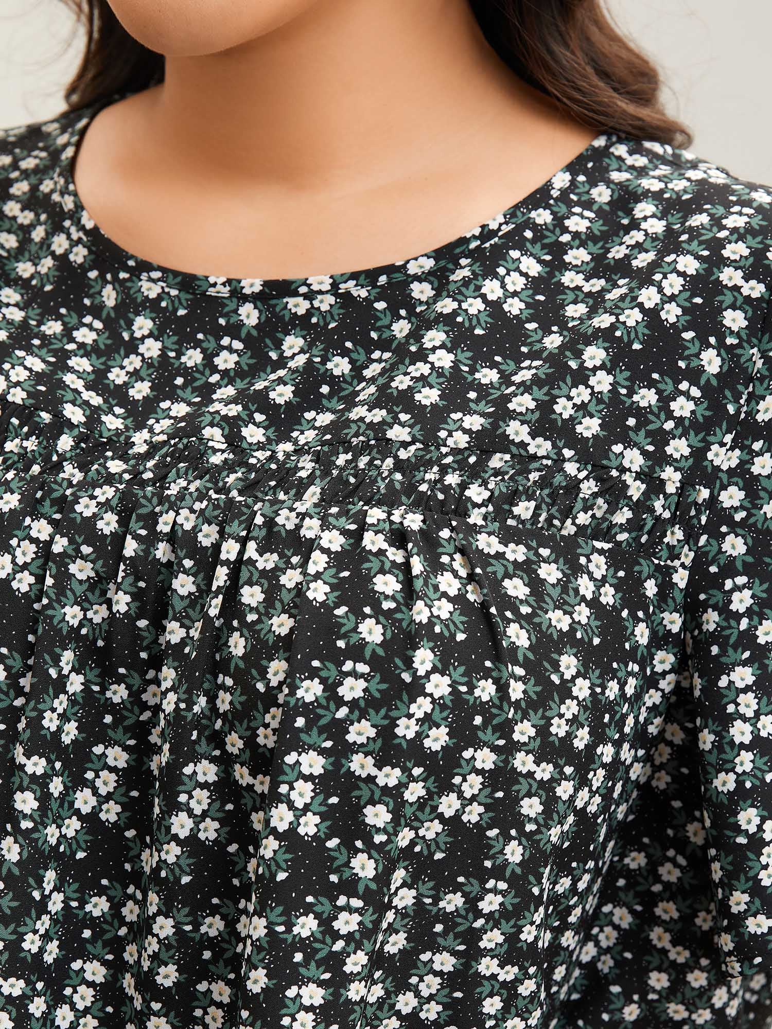 Floral Ruffle Sleeve Gathered Round Neck Blouse - Image 24