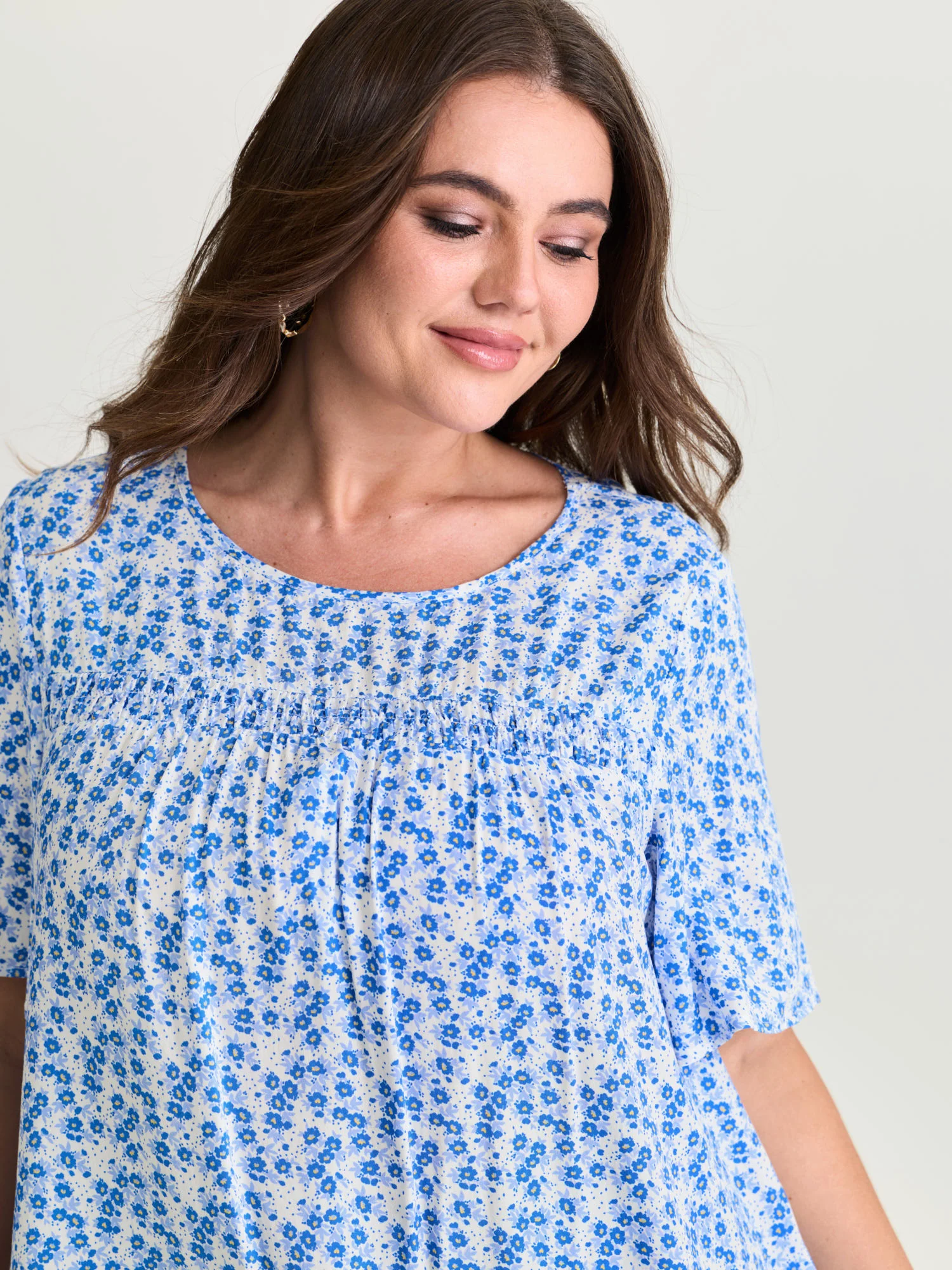 Floral Ruffle Sleeve Gathered Round Neck Blouse - Image 31