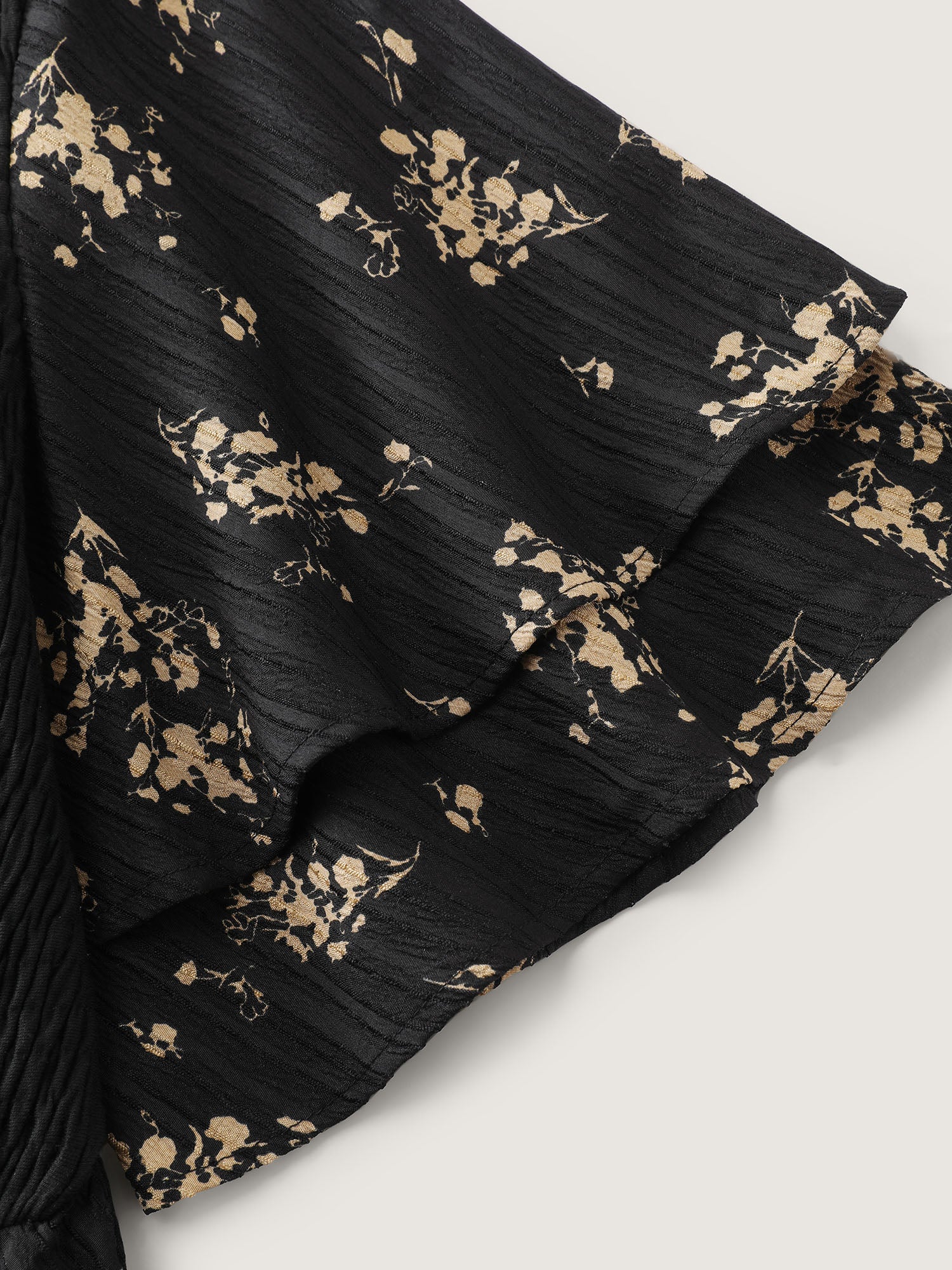 Floral Shirred Color Contrast Midi Dress - Image 7