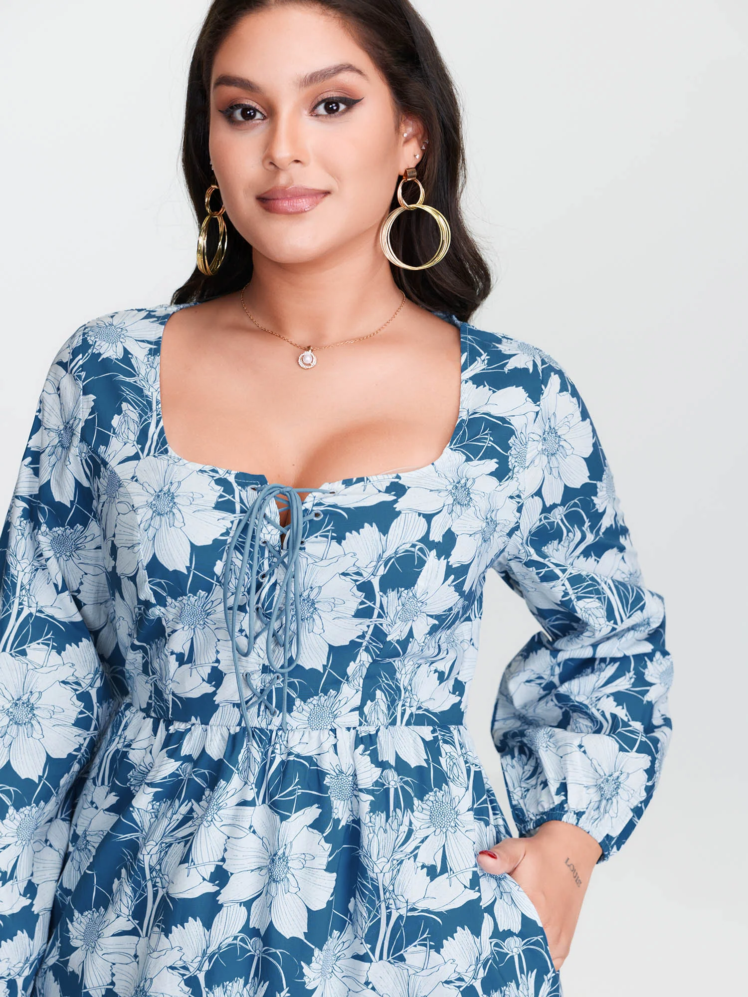 Floral Shirred Drawstring Neckline Midi Dress - Image 3