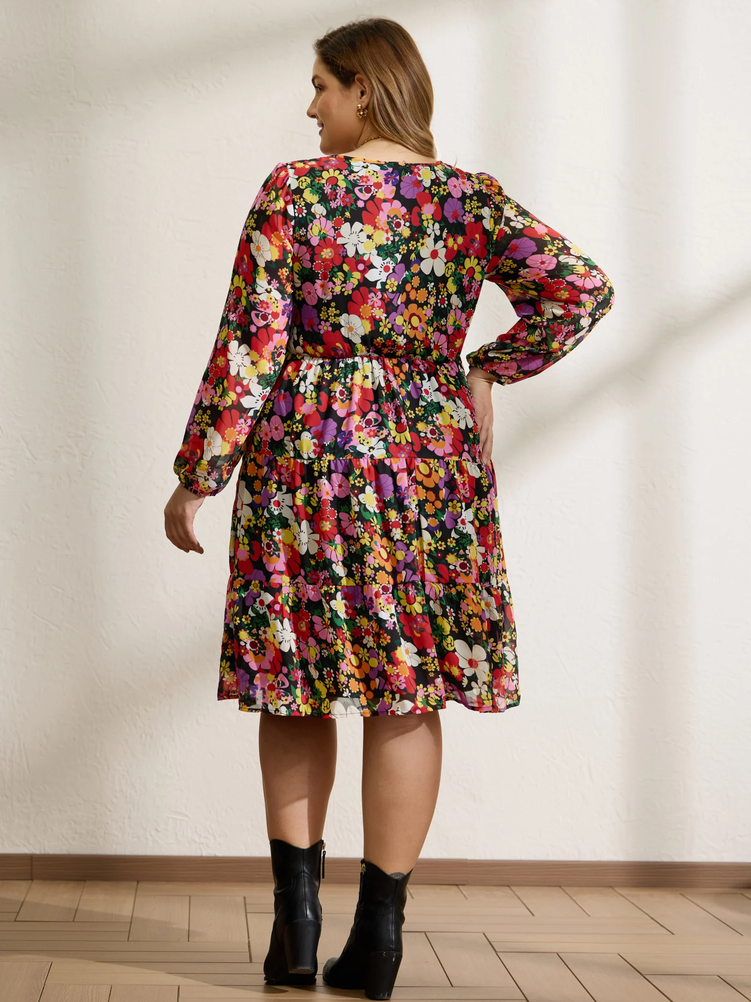 Floral Shirred Pockets Stretchy Waist Midi Dress - Image 4