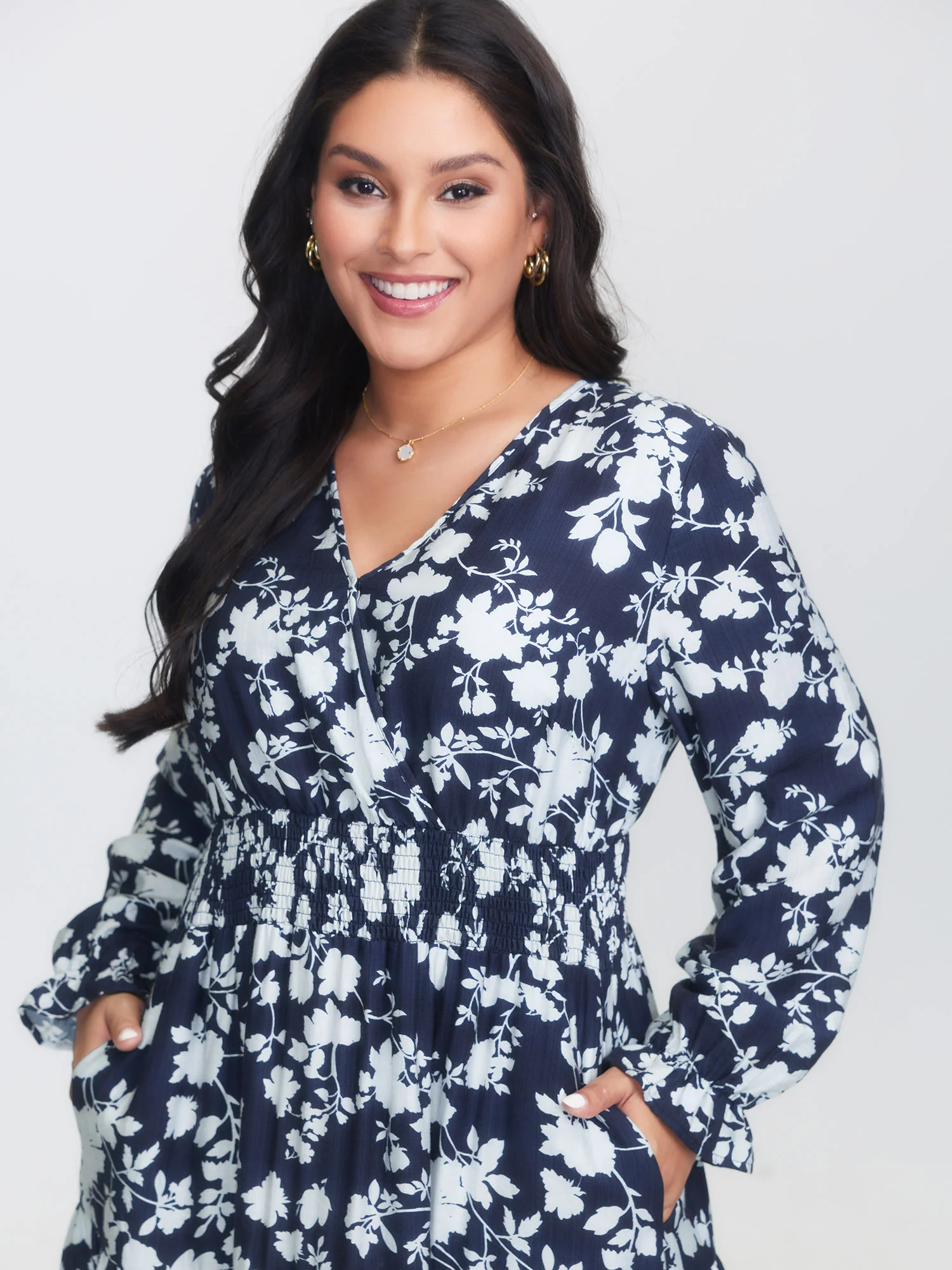 Floral Shirred Waist Pockets Maxi Dress - Image 2