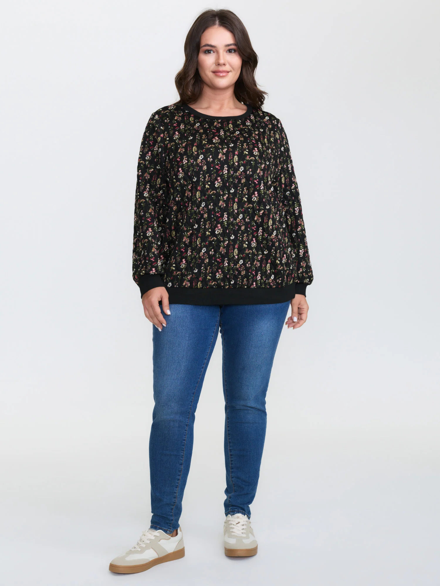 Floral Textured Round Neck Sweatshirt - Image 3
