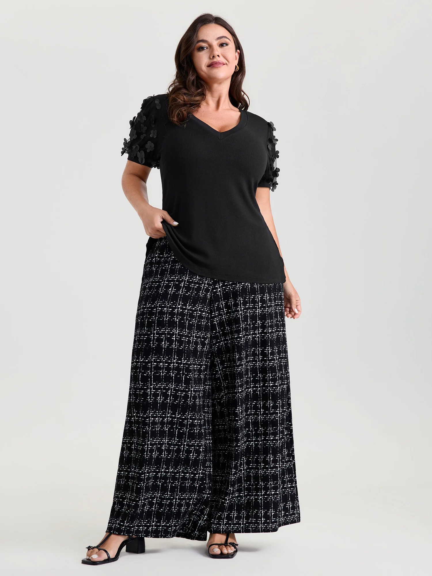 Floral Textured Sheer Sleeve V-Neck Blouse - Image 3
