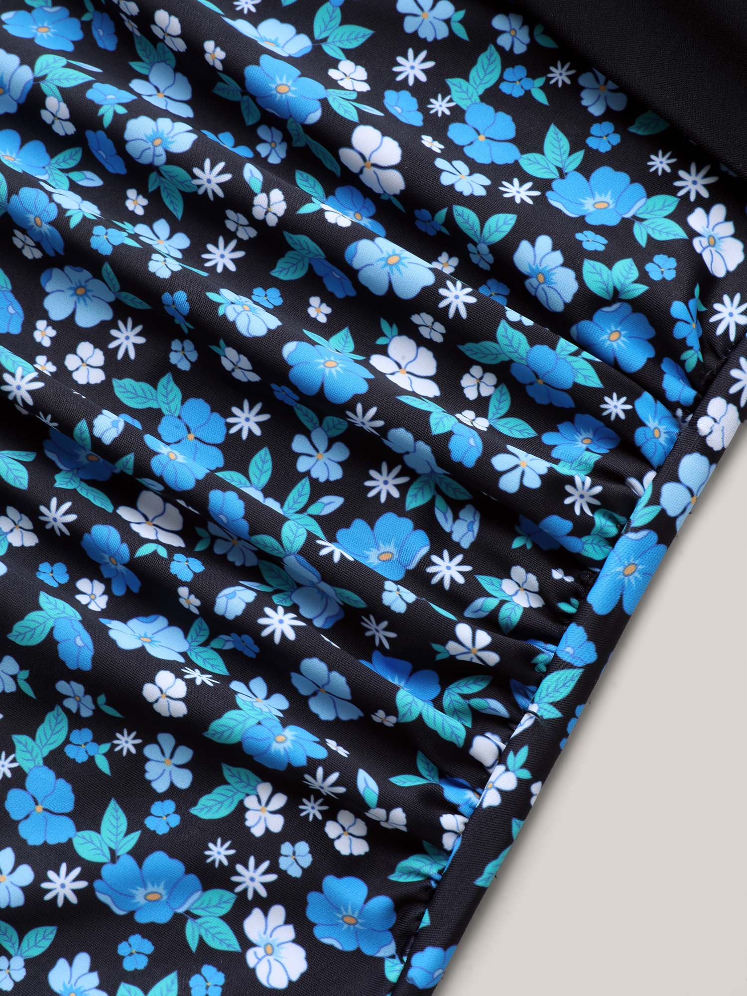 Floral Twist Contrast One-Piece Swimsuit - Image 6