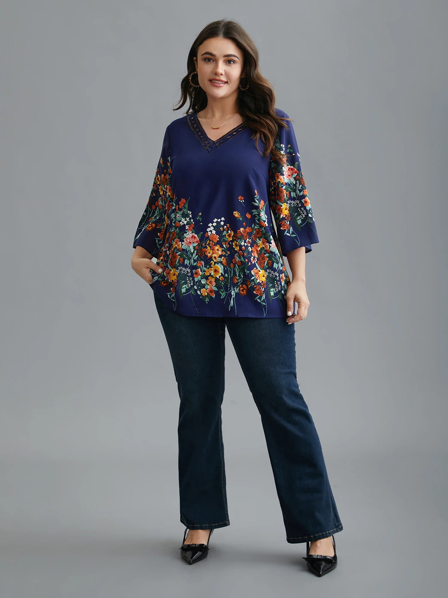Floral V Neck Cut-Out Lace Blouse - Image 3