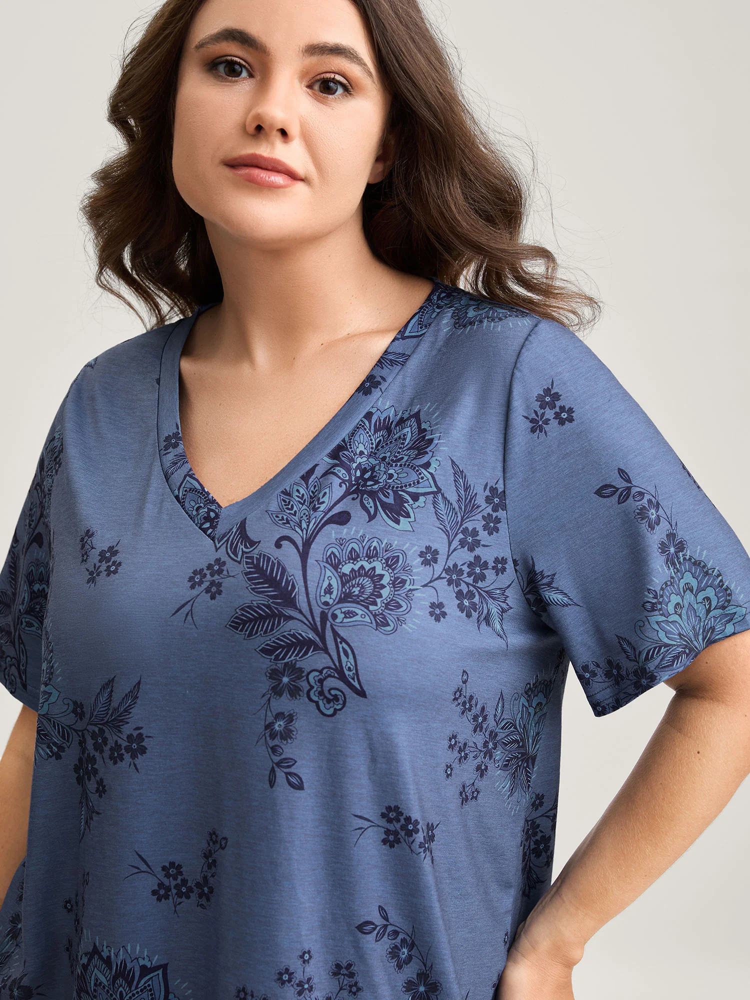 Floral V-Neck Drapey T-Shirt - Image 5