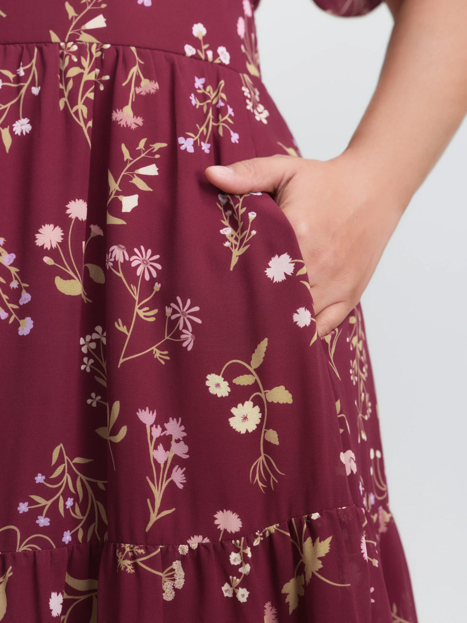 Floral Vanilla Print Sweetheart Neckline Maxi Dress - Image 4