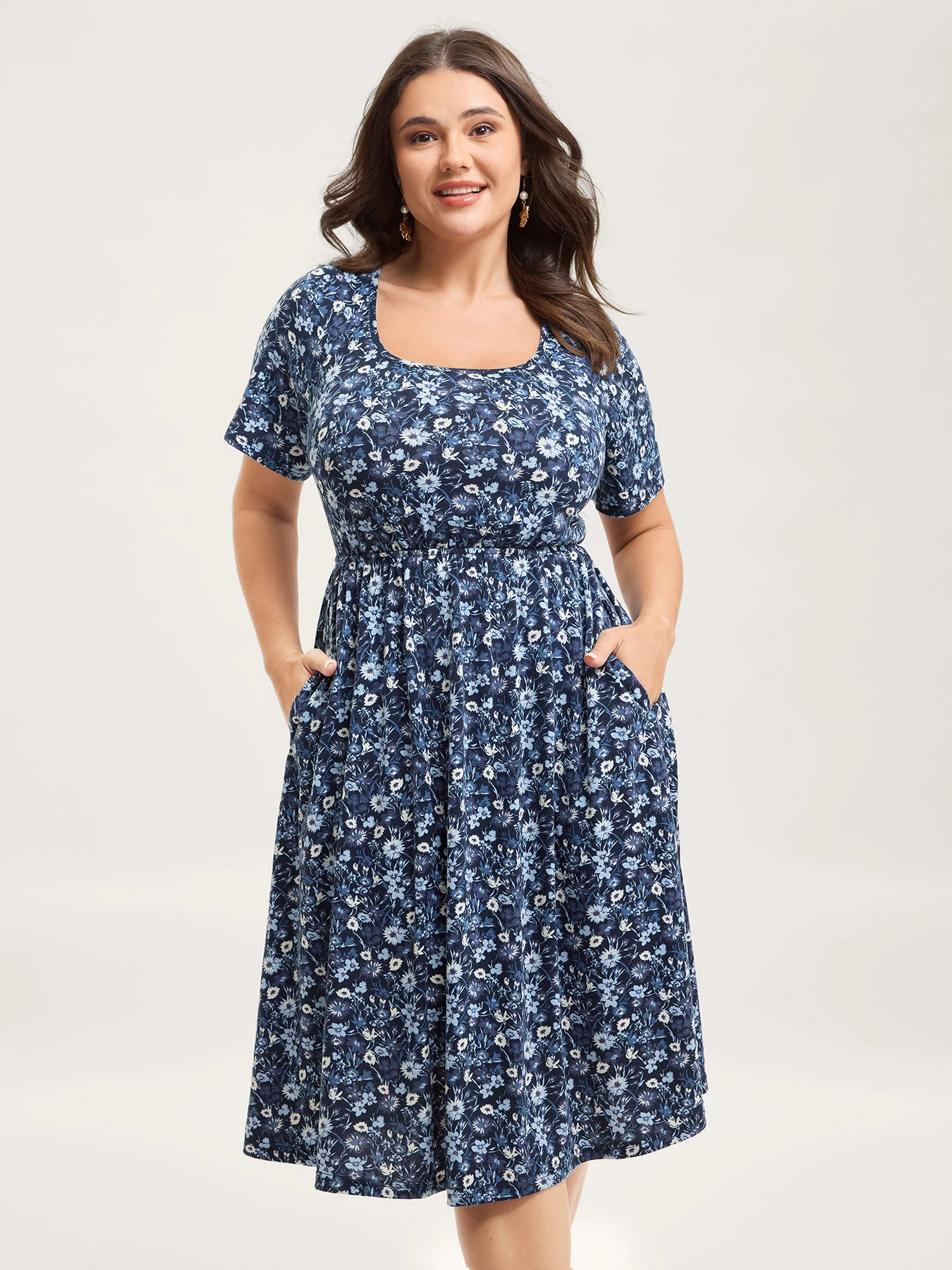 Florals Crossover Back Cut-Out Midi Dress - Image 2