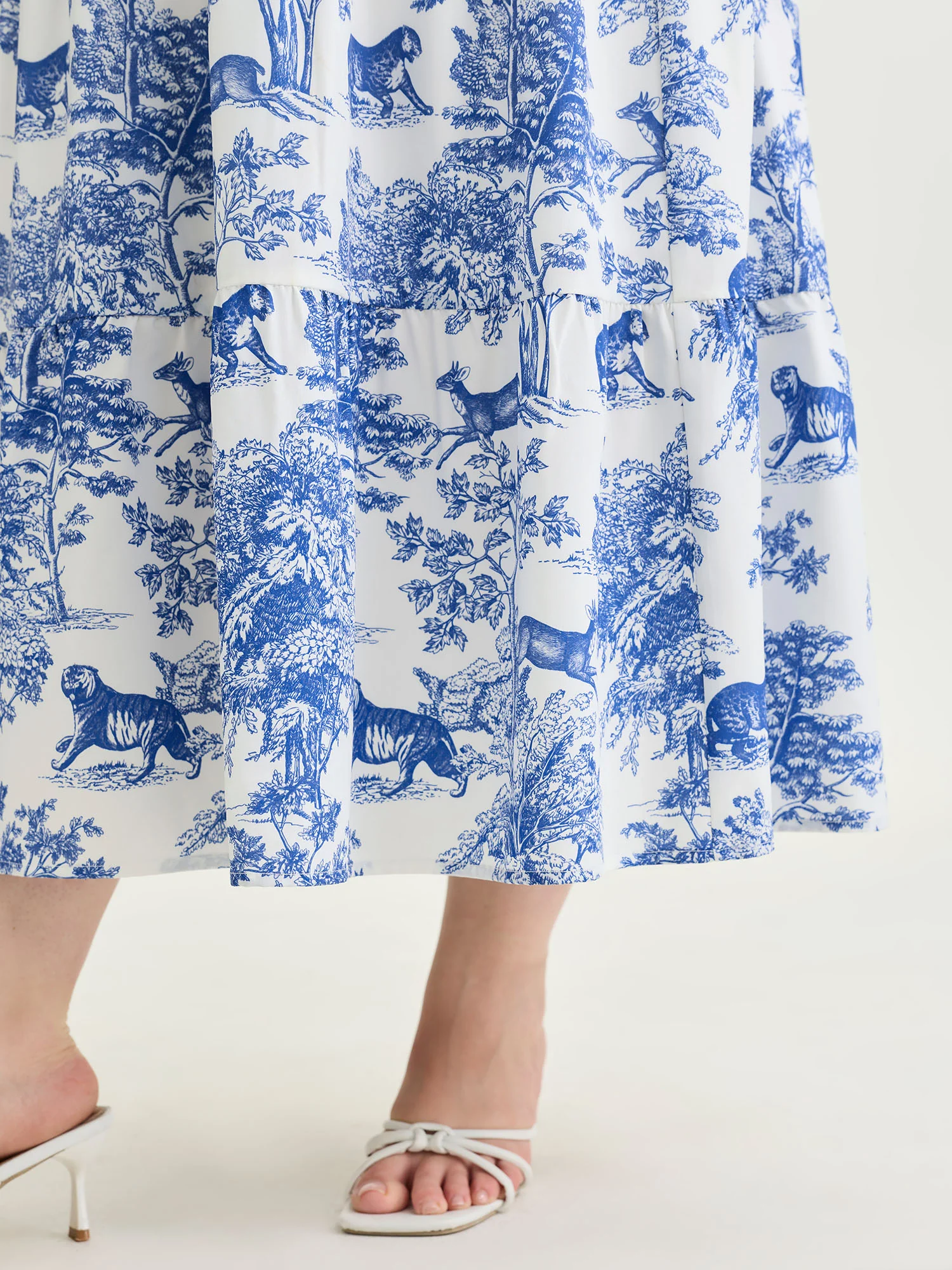 Forest Print Cold-Shoulder Flowy Maxi Dress - Image 4