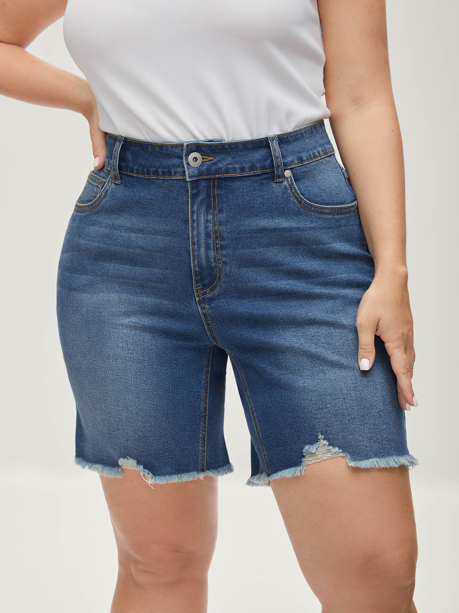 High-Rise Ripped Hem Straight-Leg Denim Shorts - Image 2