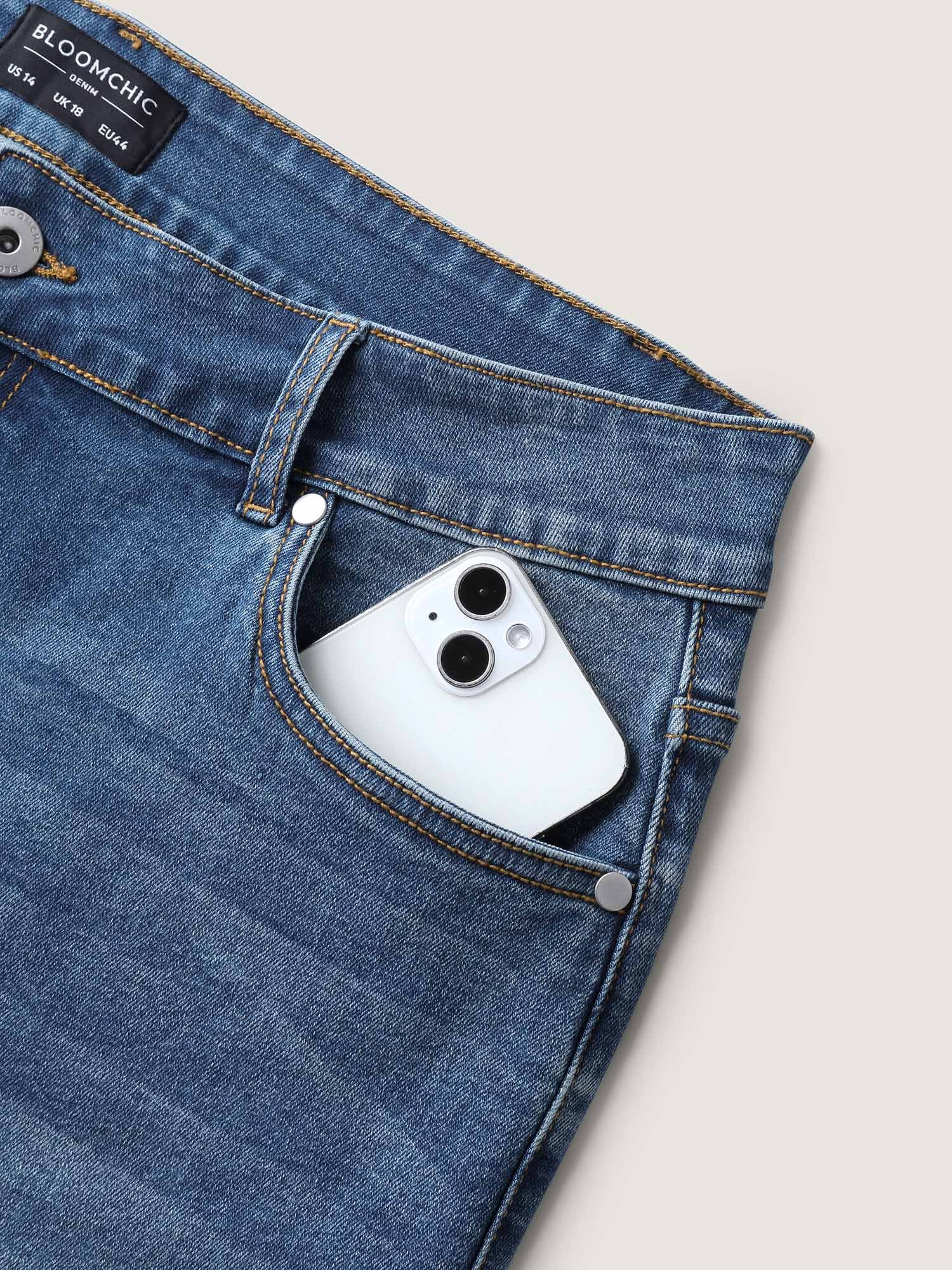 High-Rise Ripped Hem Straight-Leg Denim Shorts - Image 7