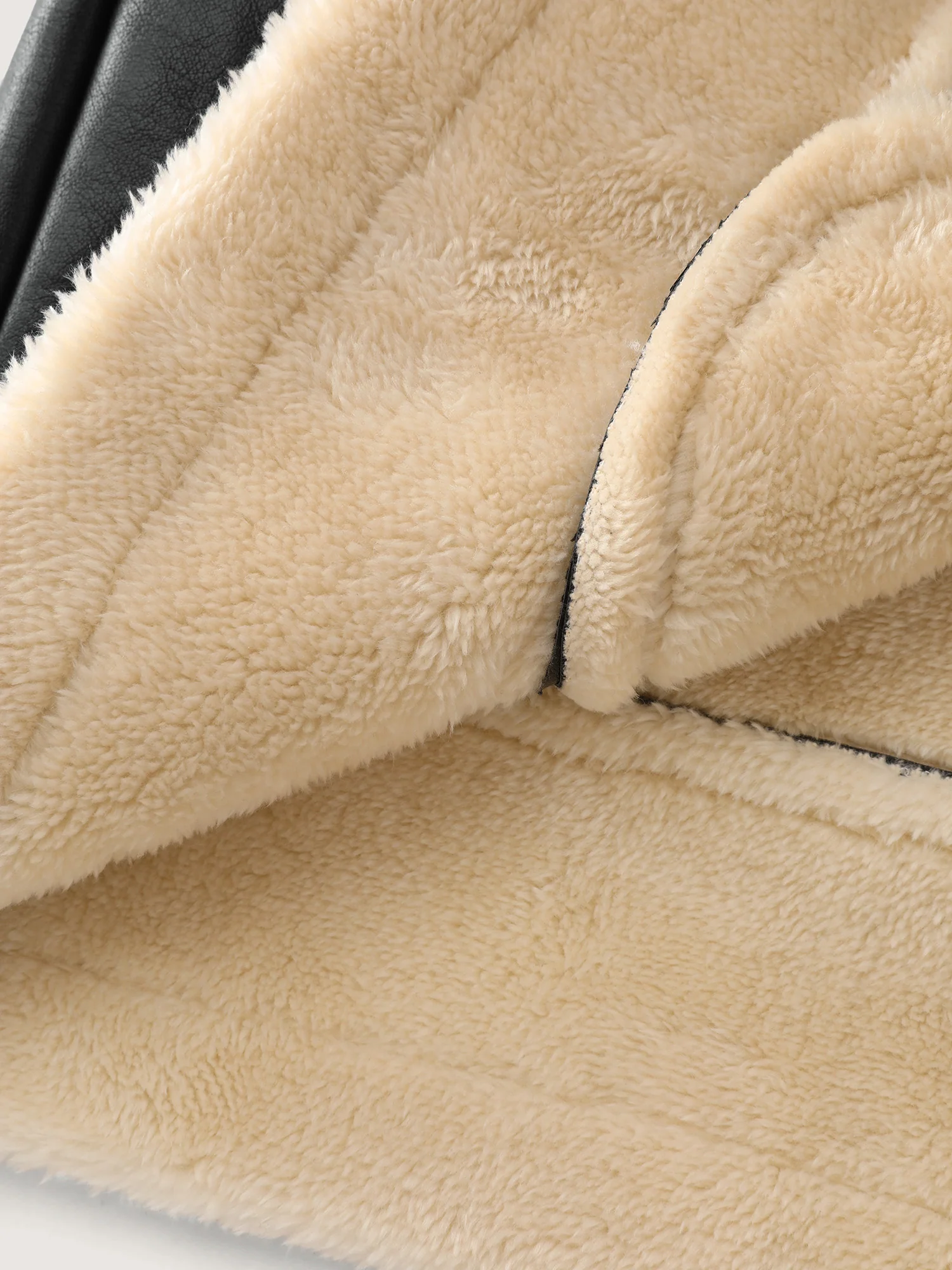 Fuzzy Edges Color Contrast Vest - Image 9