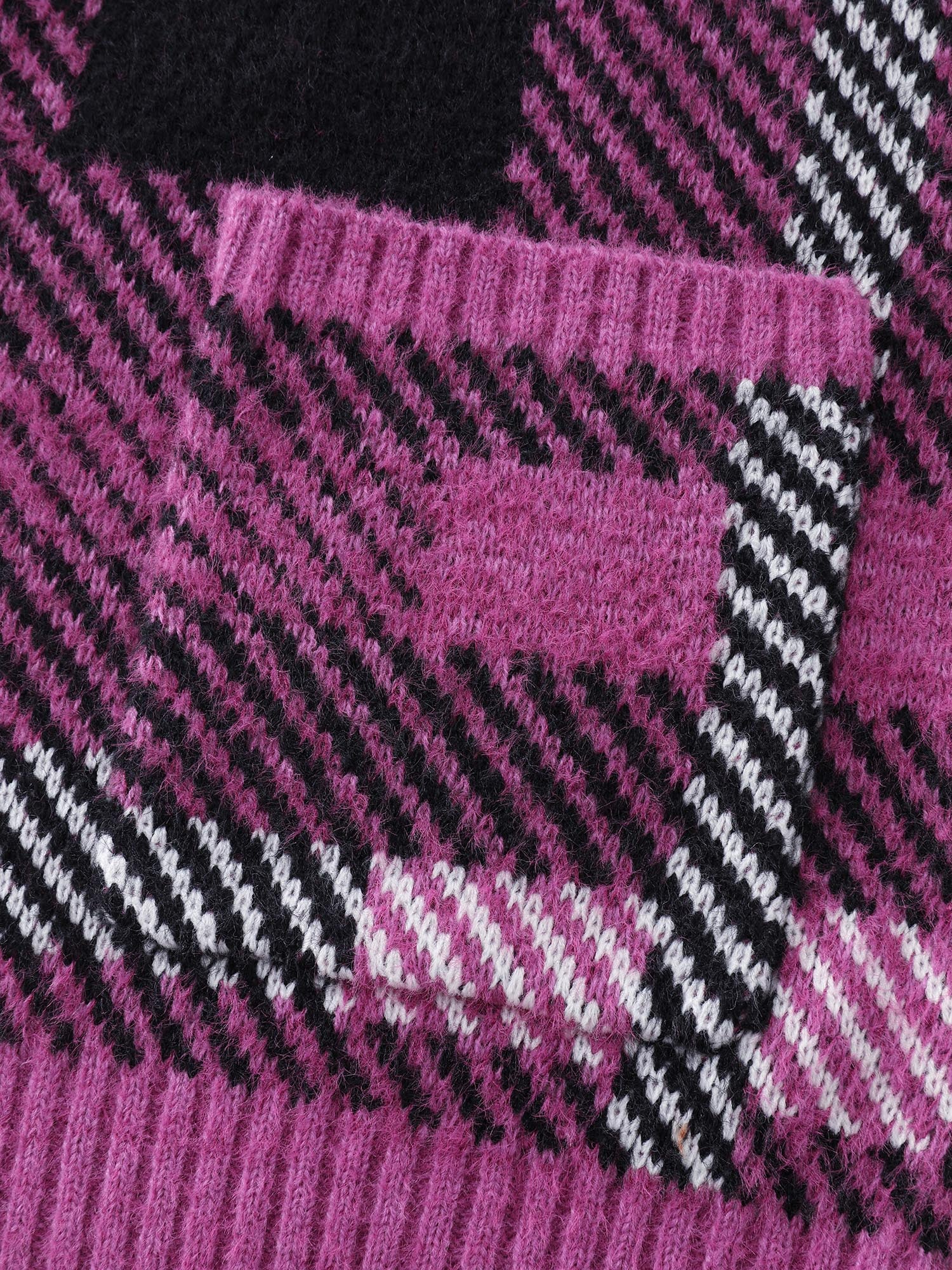 Fuzzy Plaid Pattern Button Knit Cardigan - Image 6