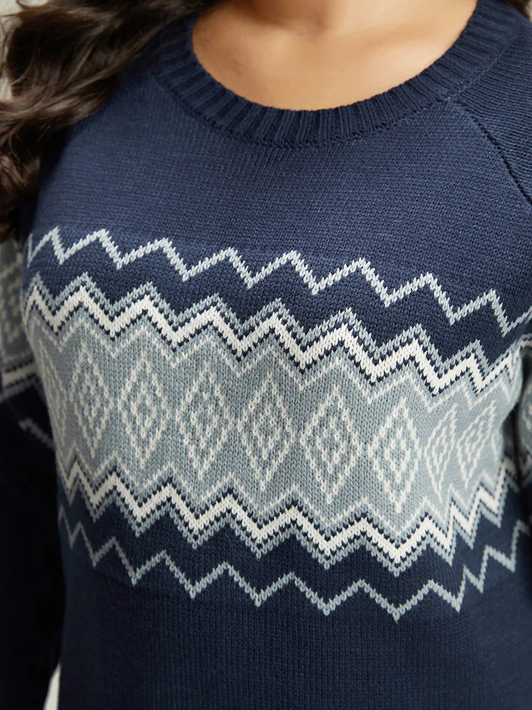 Geo Raglan Sleeve Elastic Hem Pullover - Image 6