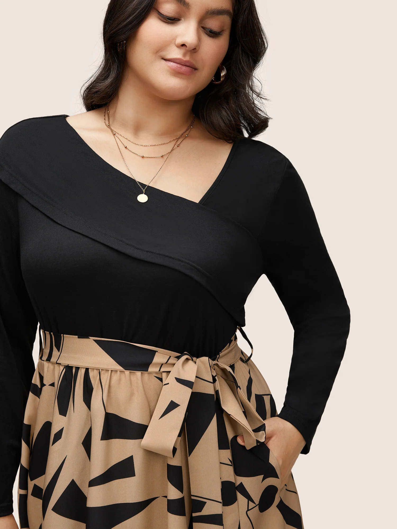 Geometric Contrast Patchwork Asymmetrical Neck Belted Dress - Image 4
