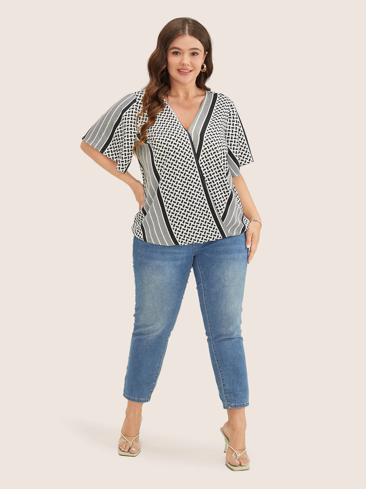 Geometric Contrast Ruffle Sleeve Wrap Blouse - Image 4