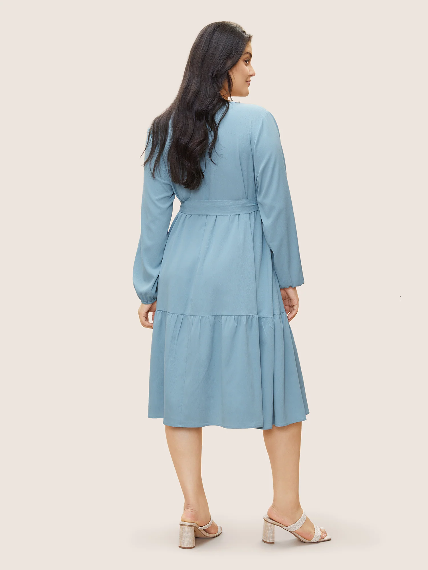 Geometric Hollow Out Notched Ruffle Layered Hem Dress - Image 4