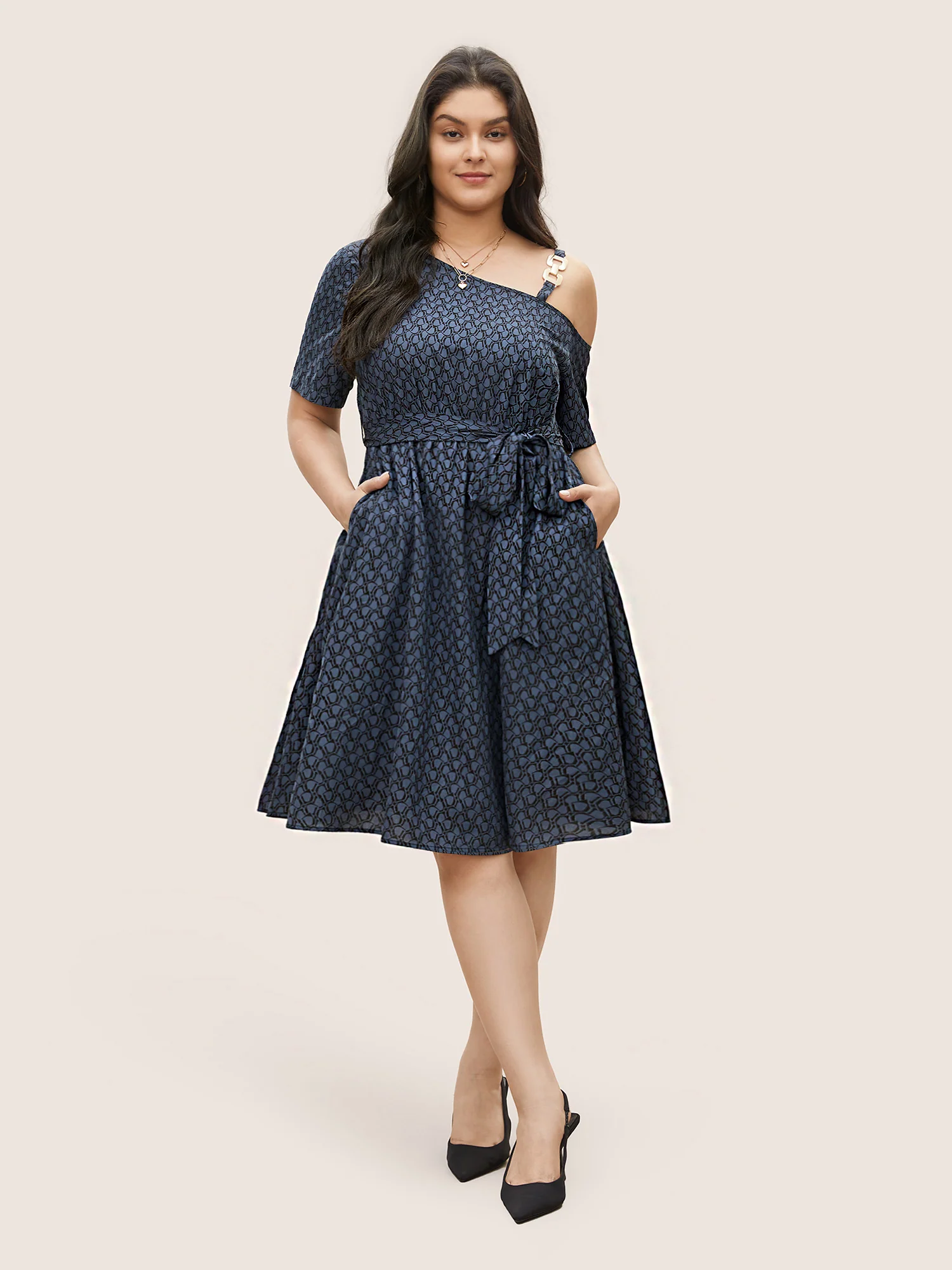 Geometric Metal Chain Detail Belted Dress - Image 2