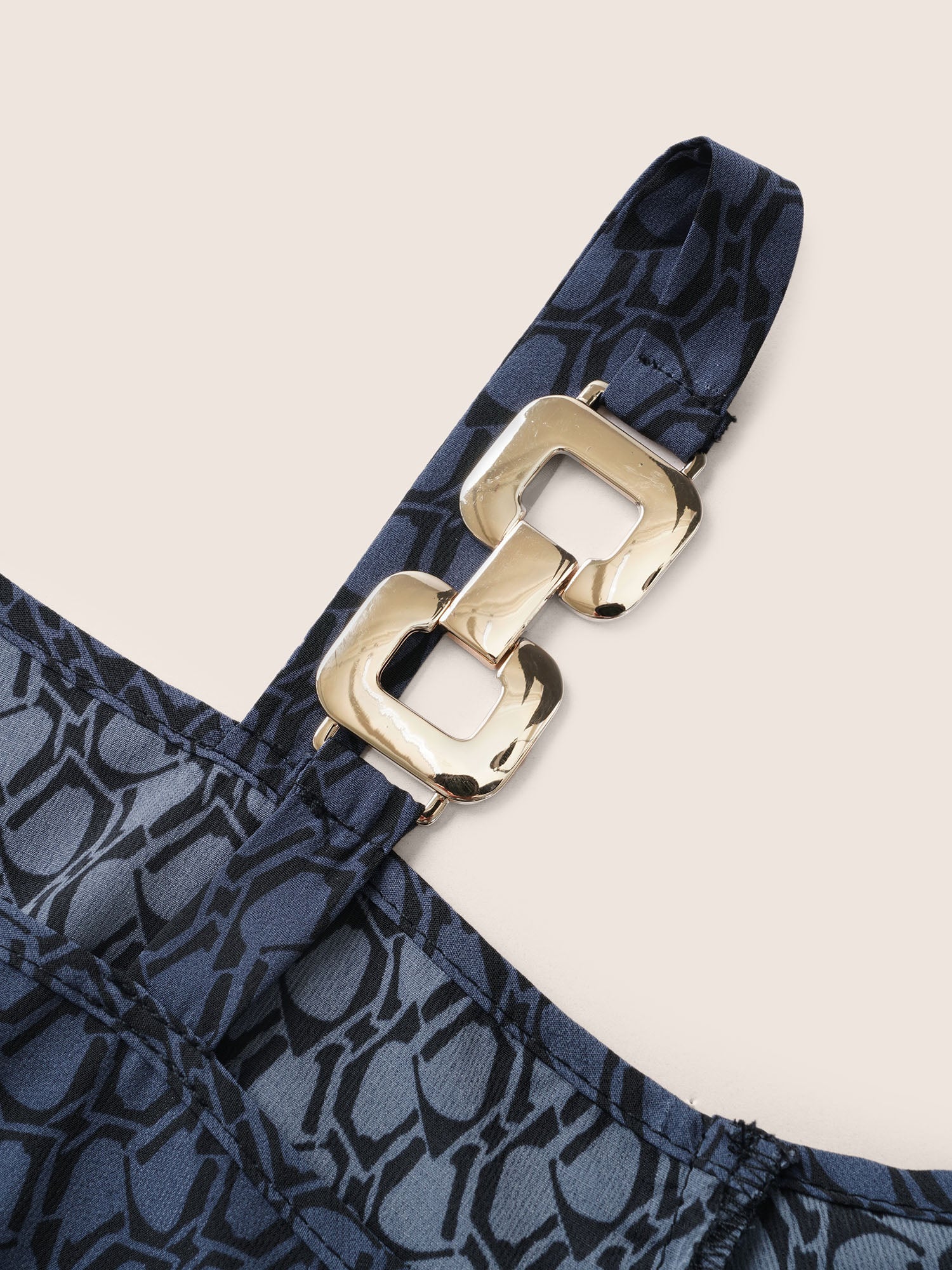 Geometric Metal Chain Detail Belted Dress - Image 5