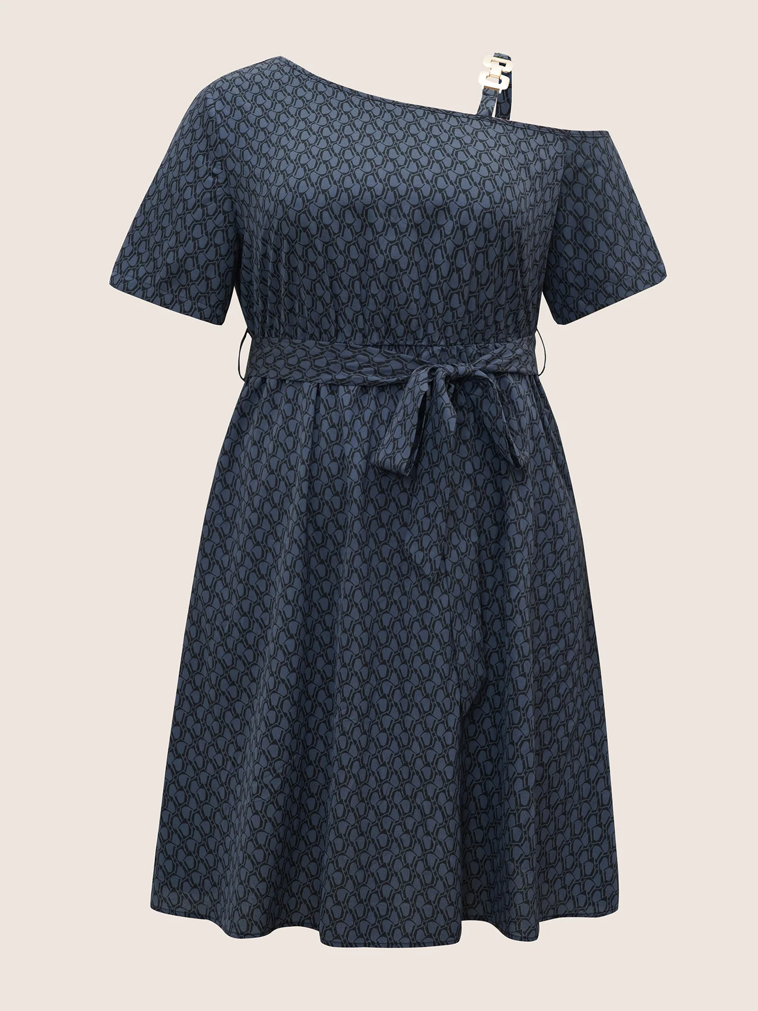 Geometric Metal Chain Detail Belted Dress - Image 7