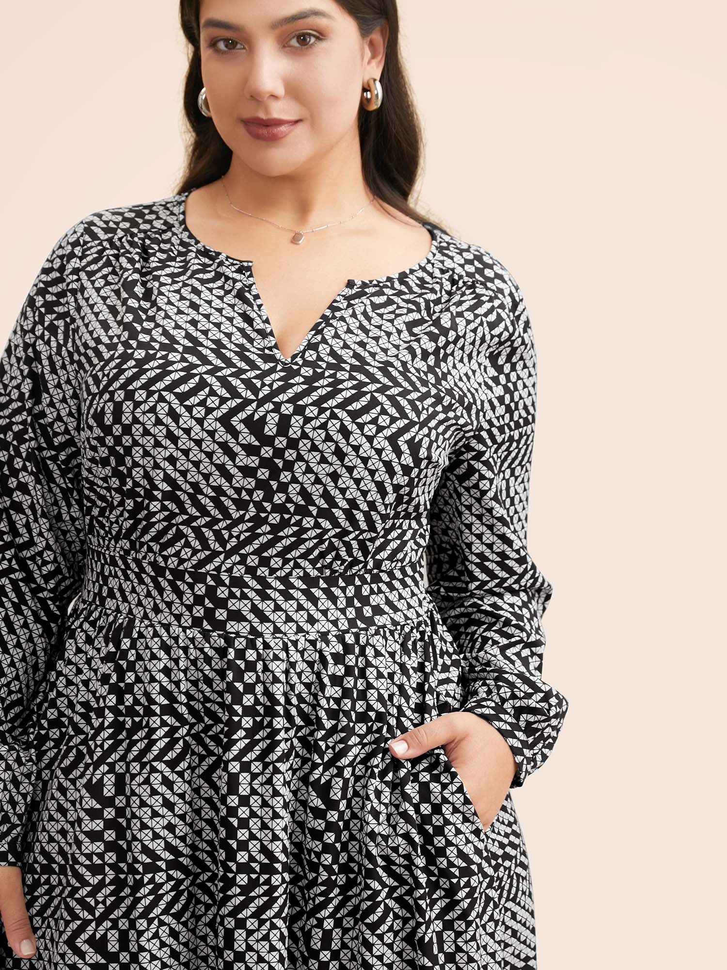 Geometric Notched Lantern Sleeve Midi Dress - Image 2