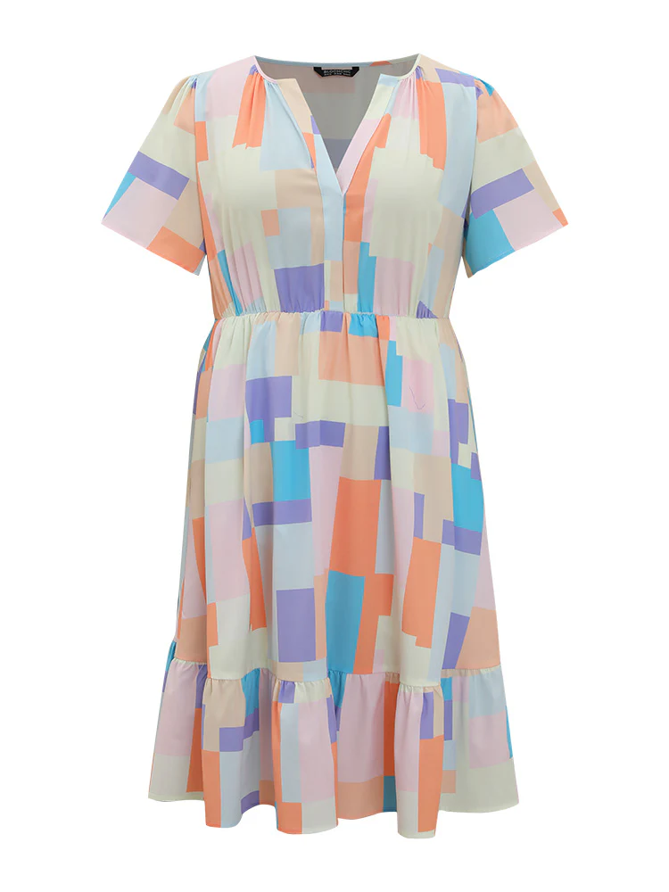 Geometric Notched Pocket Shirred Flutter Hem Dress - Image 9