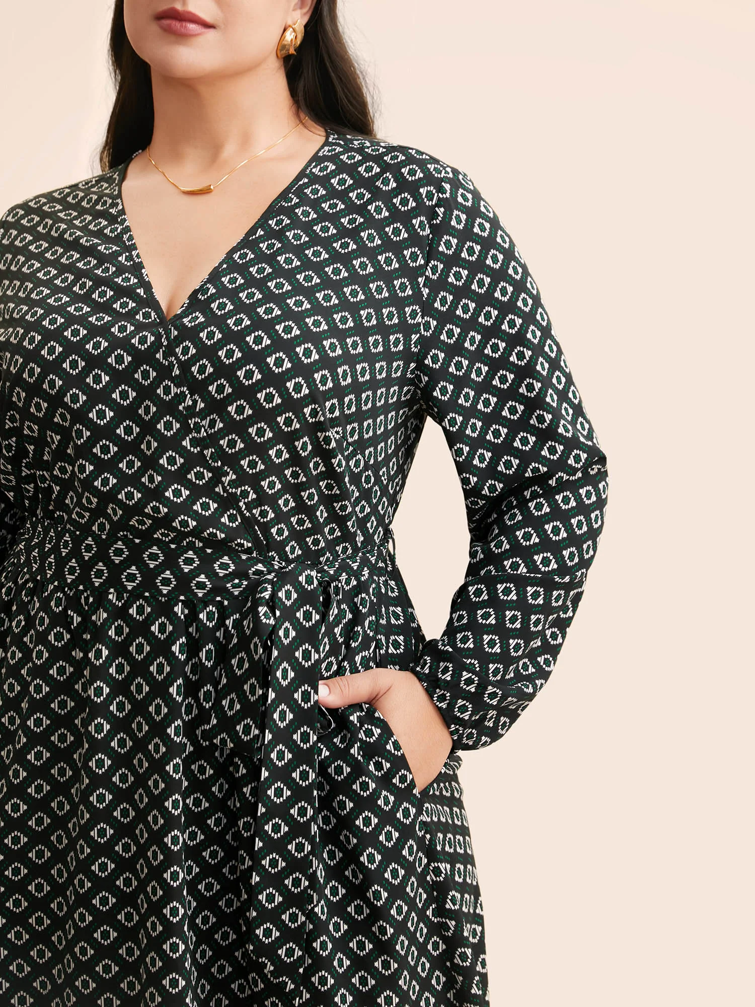 Geometric Overlap Collar Belted Dress - Image 2