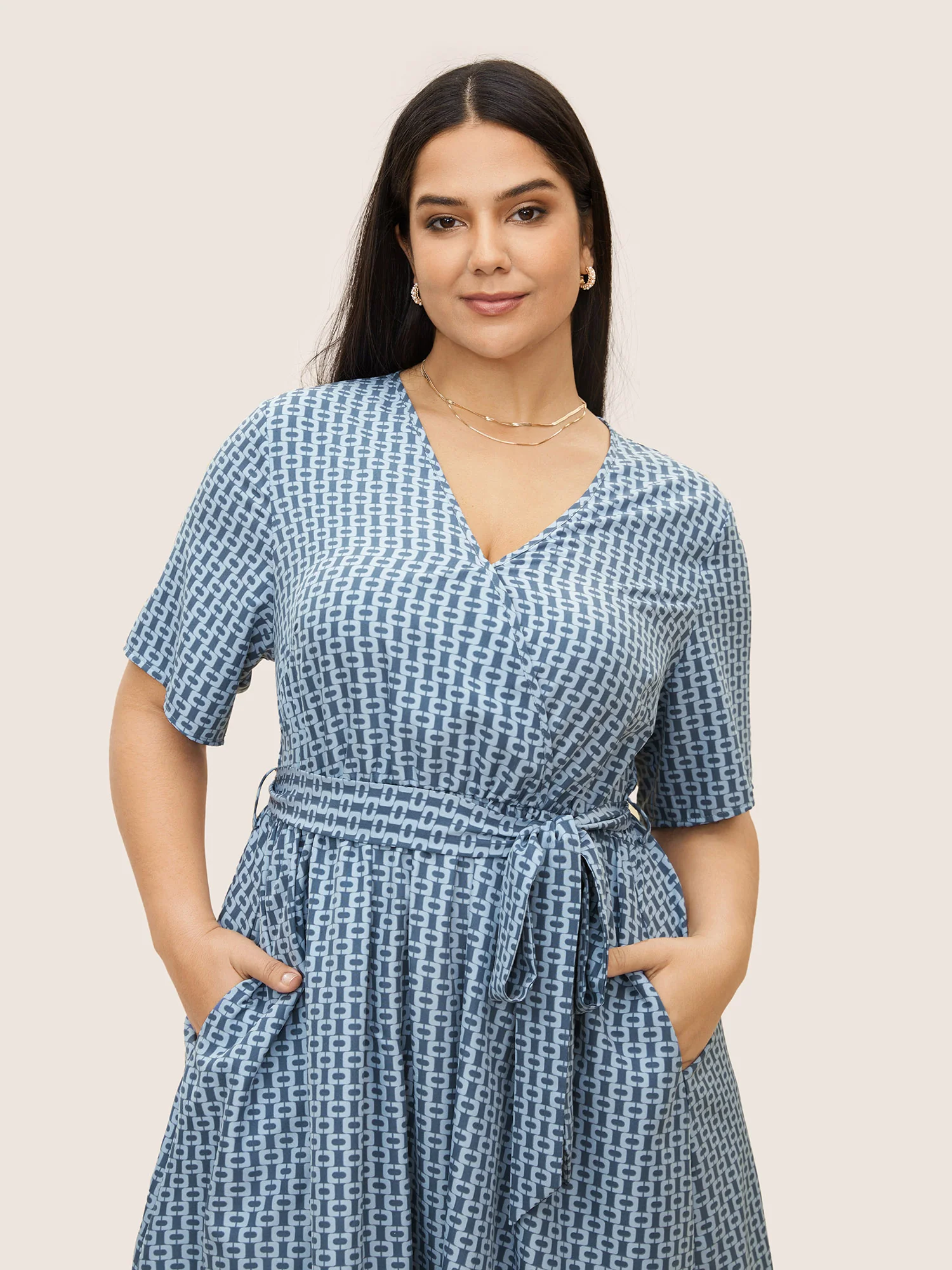 Geometric Overlap Collar Elastic Waist Belted Dress - Image 2