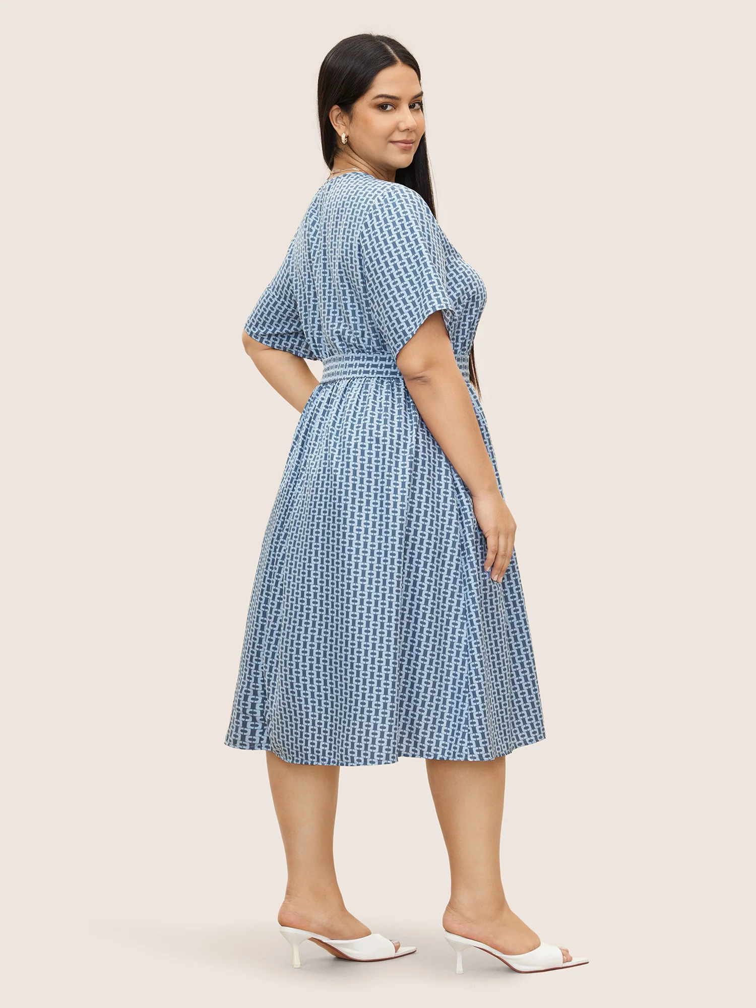 Geometric Overlap Collar Elastic Waist Belted Dress - Image 4