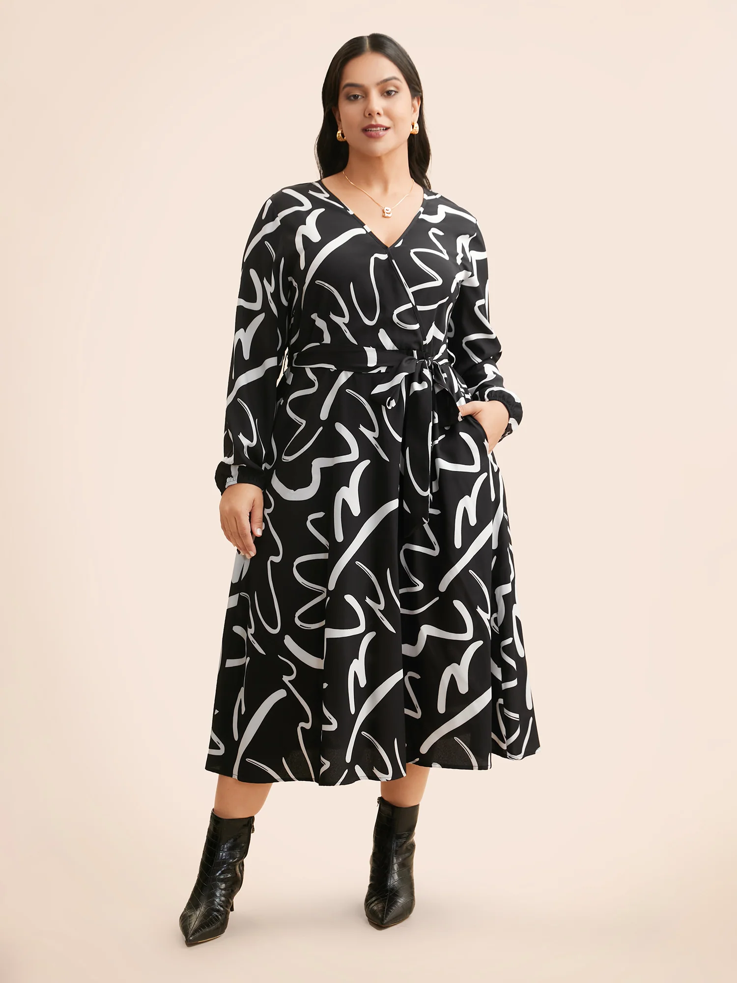 Geometric Overlap Collar Midi Dress - Image 3