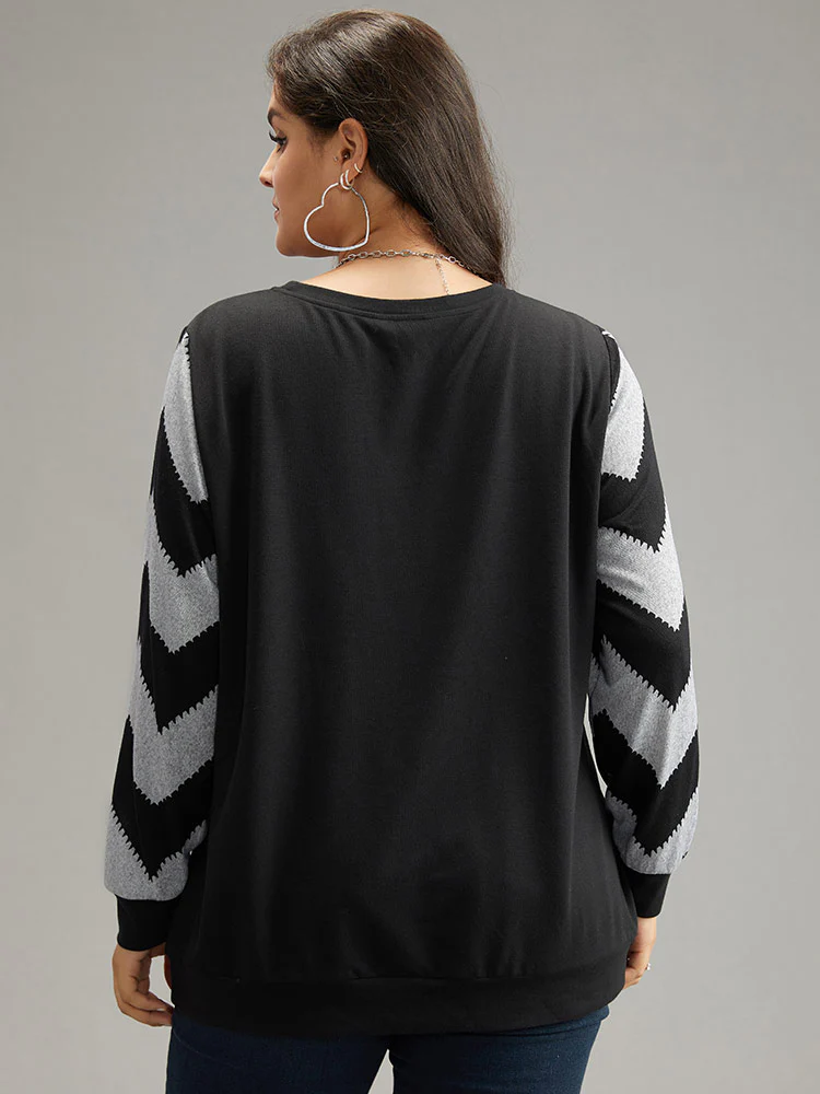 Geometric Patchwork Round Neck Sweatshirt - Image 2