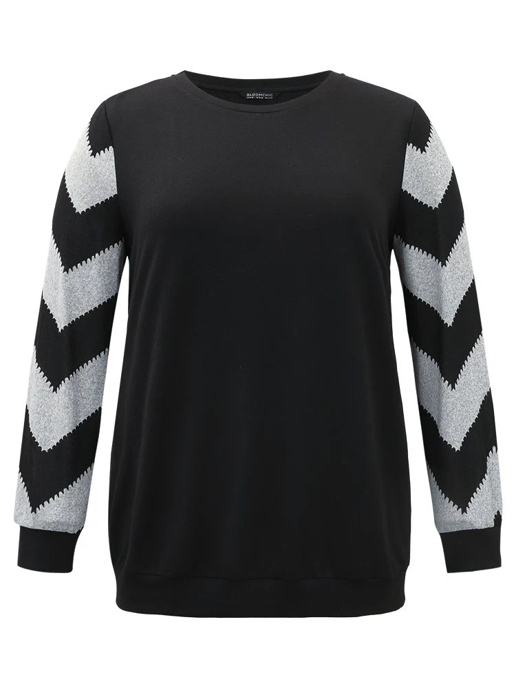 Geometric Patchwork Round Neck Sweatshirt - Image 8