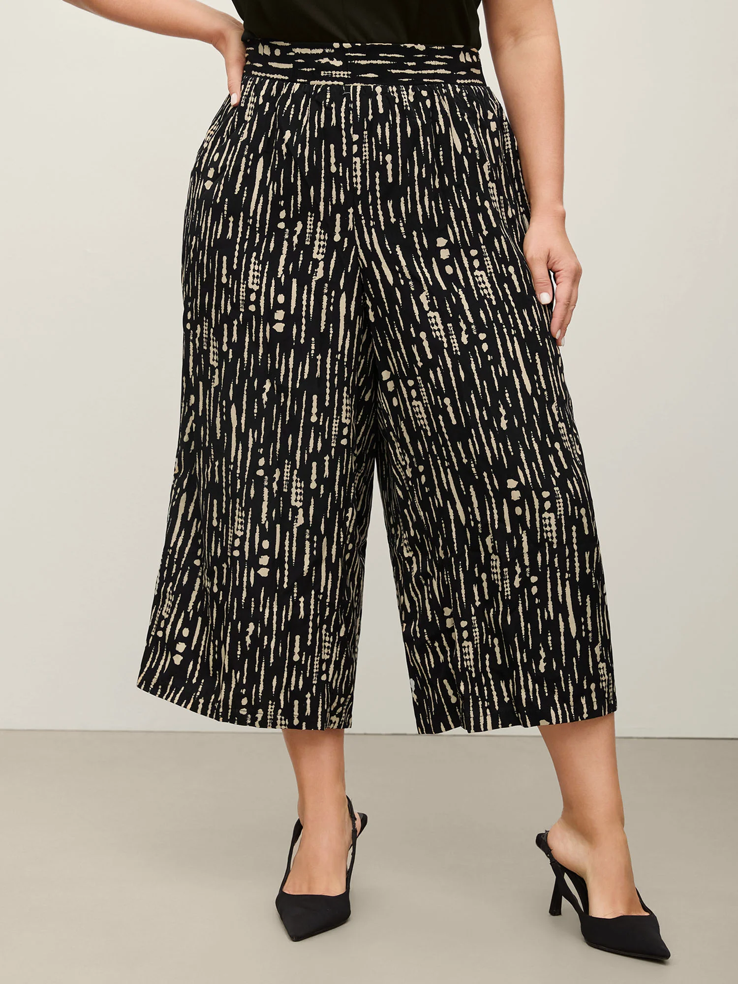 Geometric Pattern Cropped Wide-Leg Pants - Image 2
