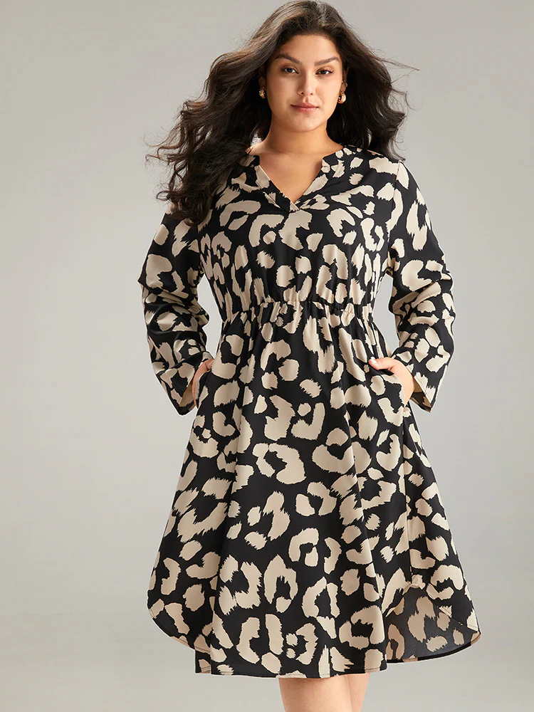 Geometric Pocket Elastic Waist Arc Hem Dress - Image 5