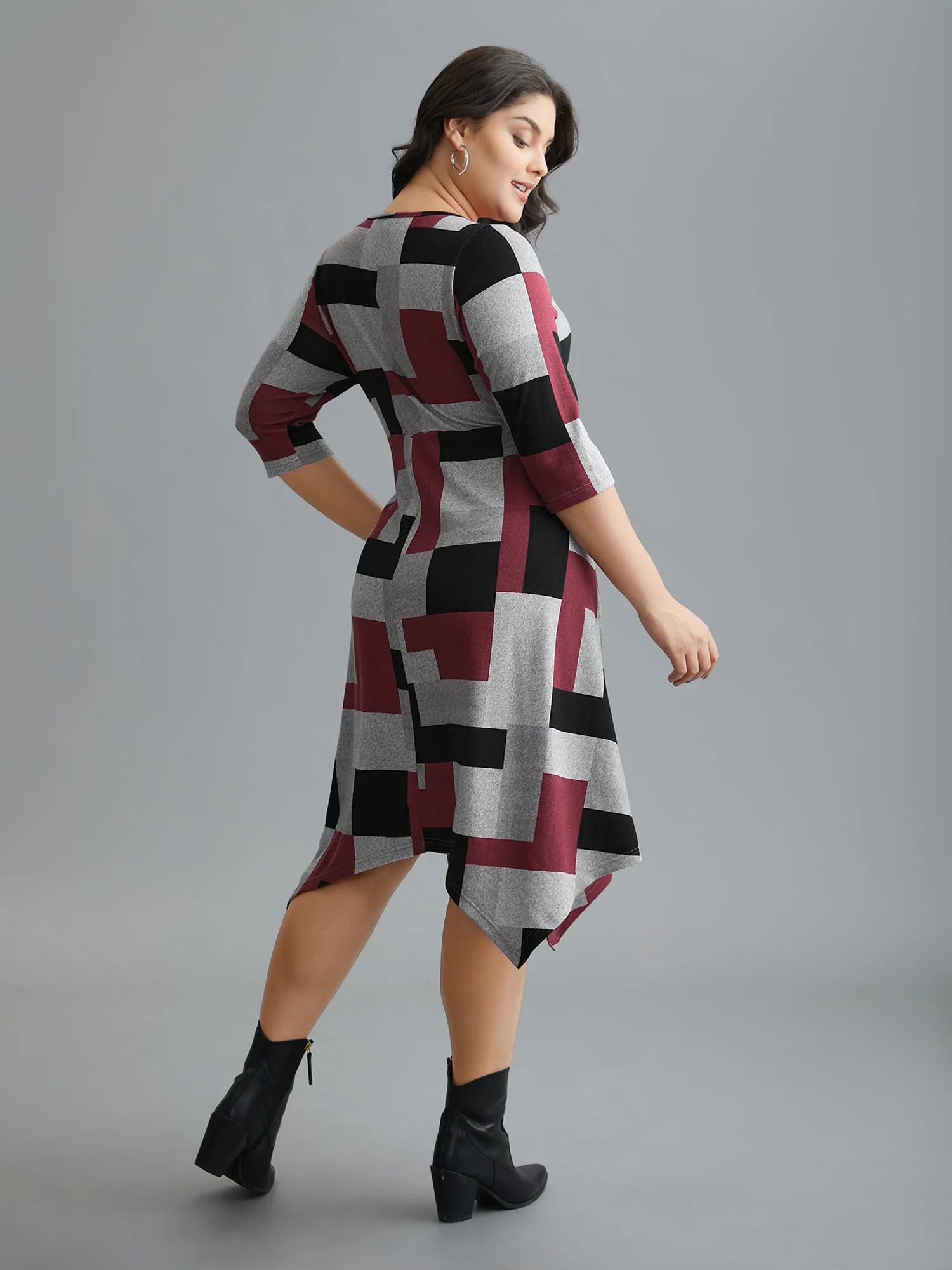 Geometric Print Asymmetrical Hem Midi Dress - Image 5