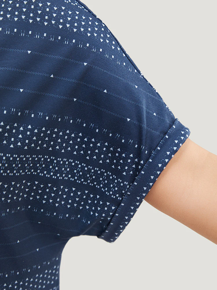 Geometric Print Backless Roll Dolman Sleeve T-shirt - Image 12