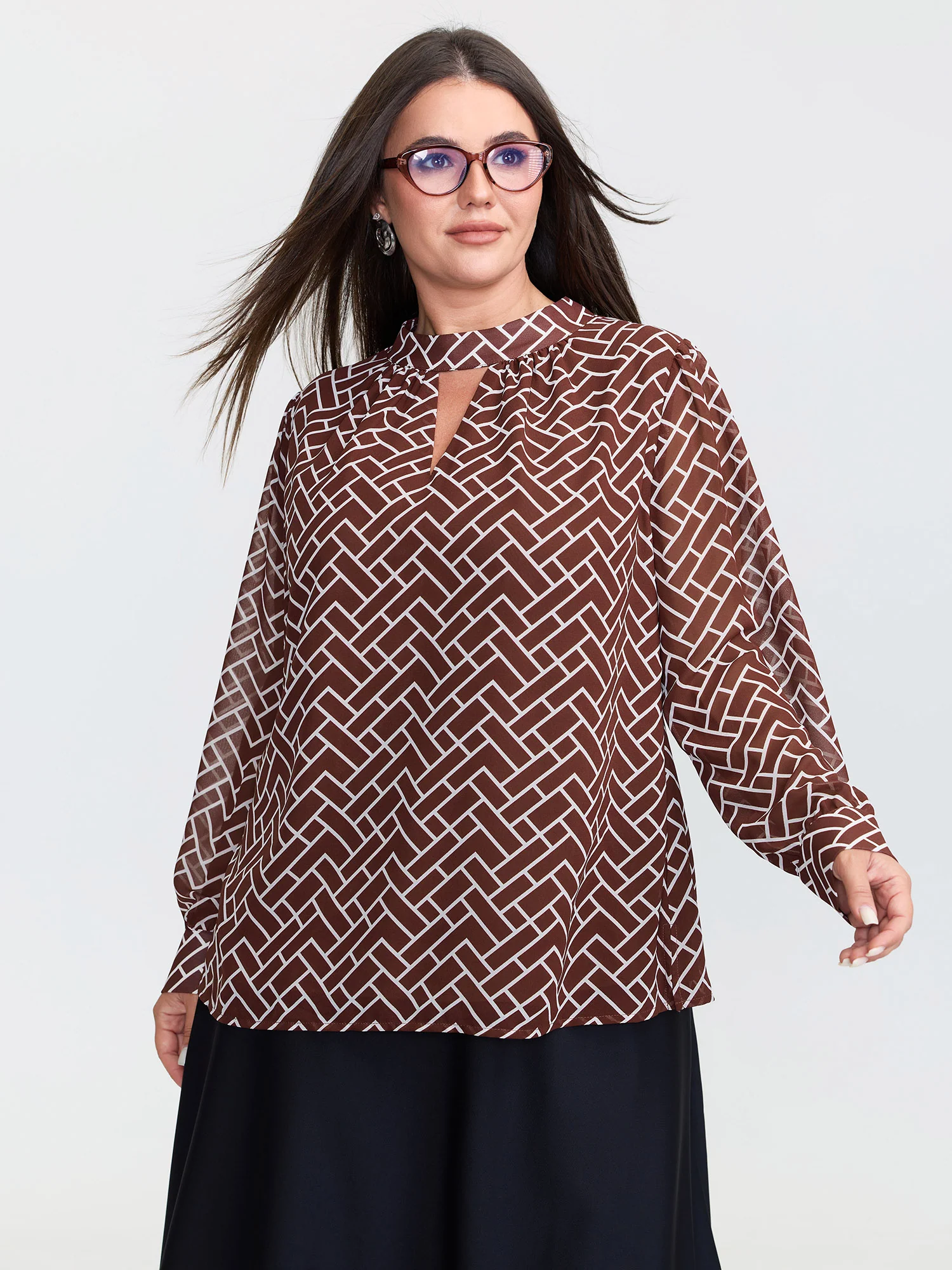 Geometric Print Cut Out Neck Blouse - Image 3