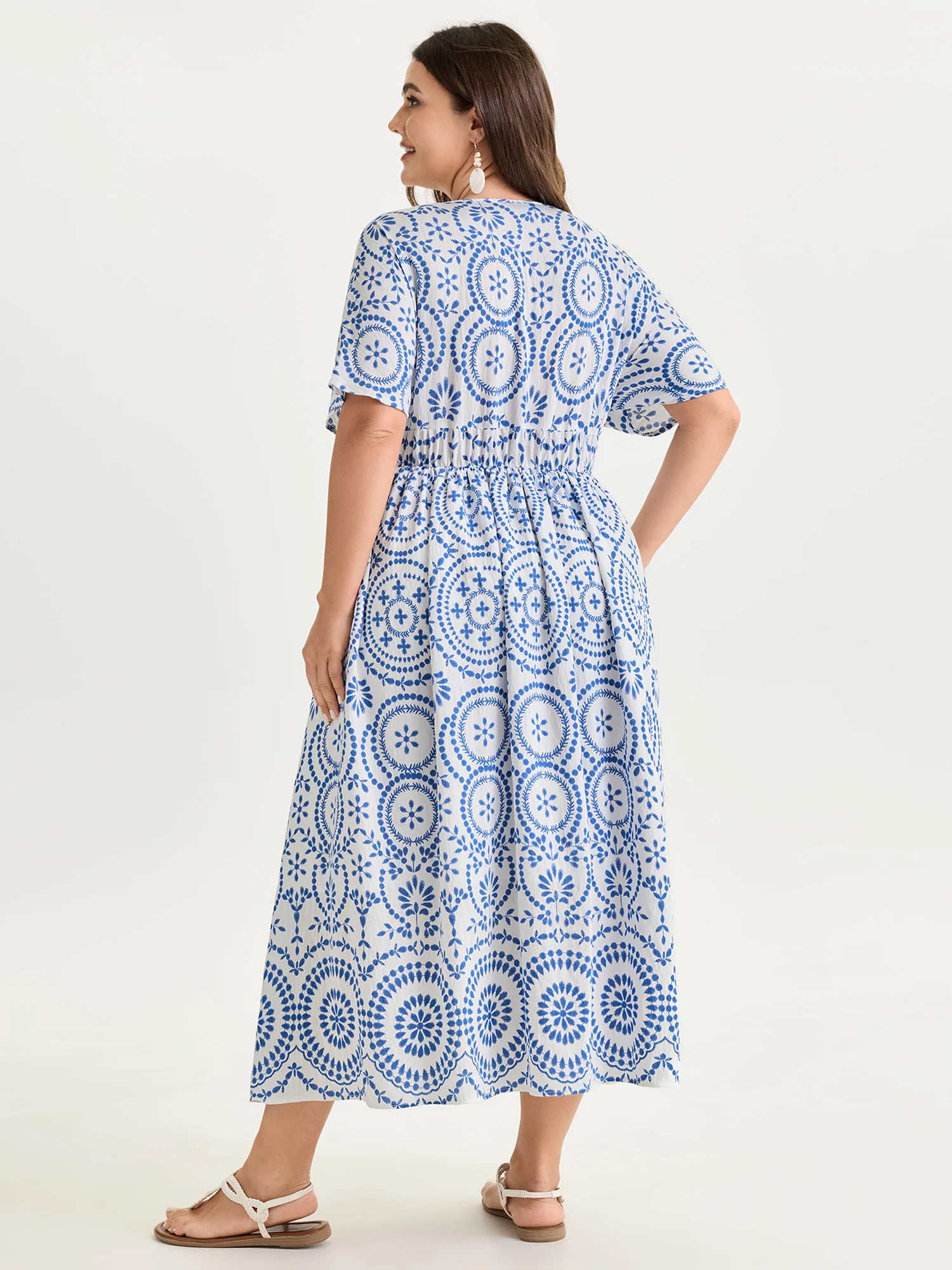 Geometric Print Deep V-Neckline Maxi Dress - Image 4