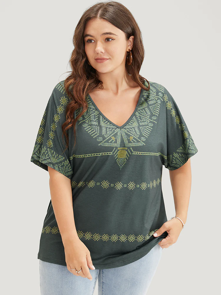 Geometric Print Dolman Sleeve V Neck T-shirt - Image 4